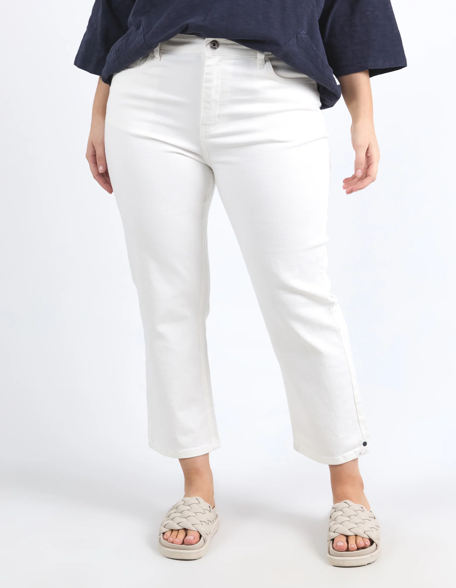 Ada Jean Vintage White - Image 6