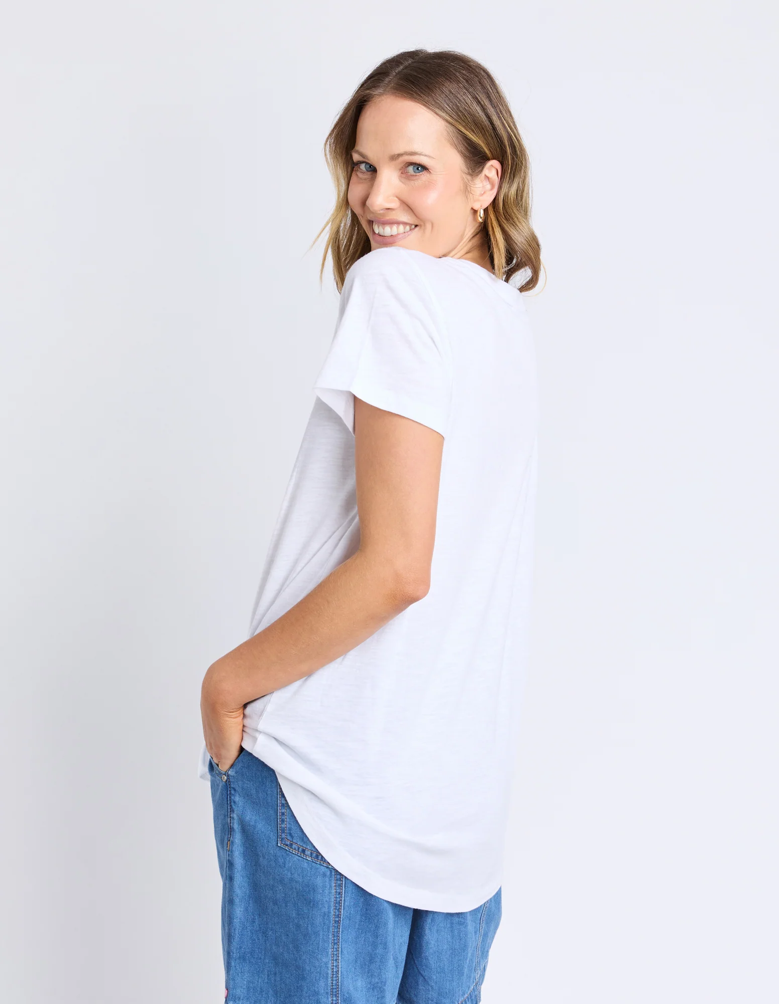 Alfresco Tee White - Image 10