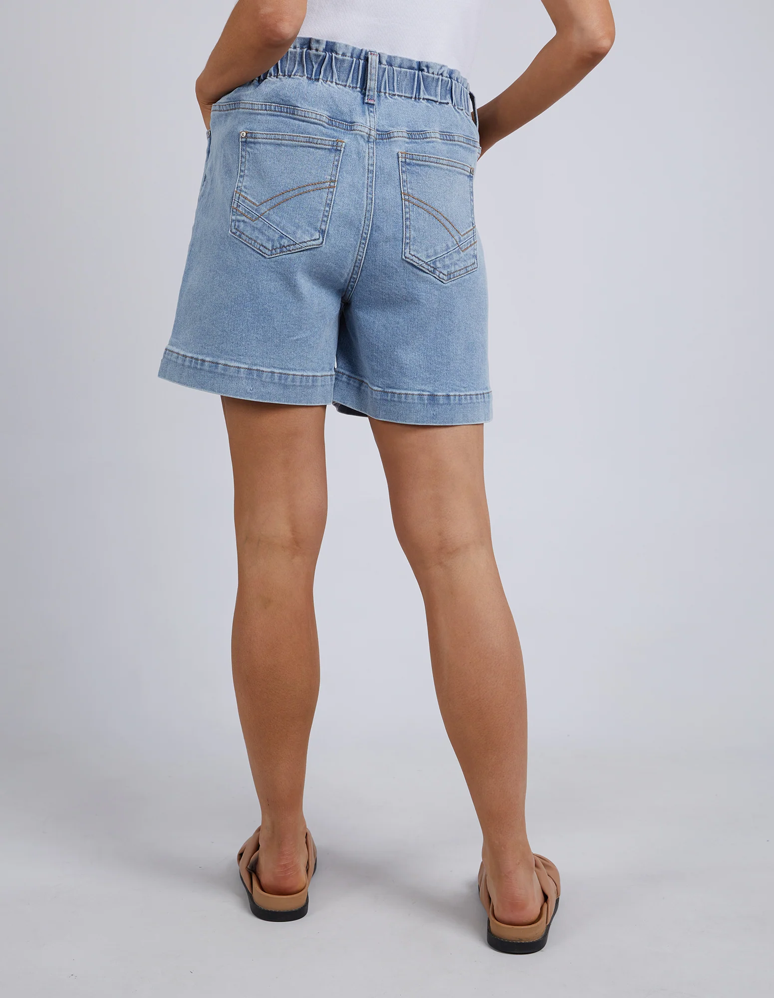 Atlas Denim Short Mid Blue Wash - Image 3
