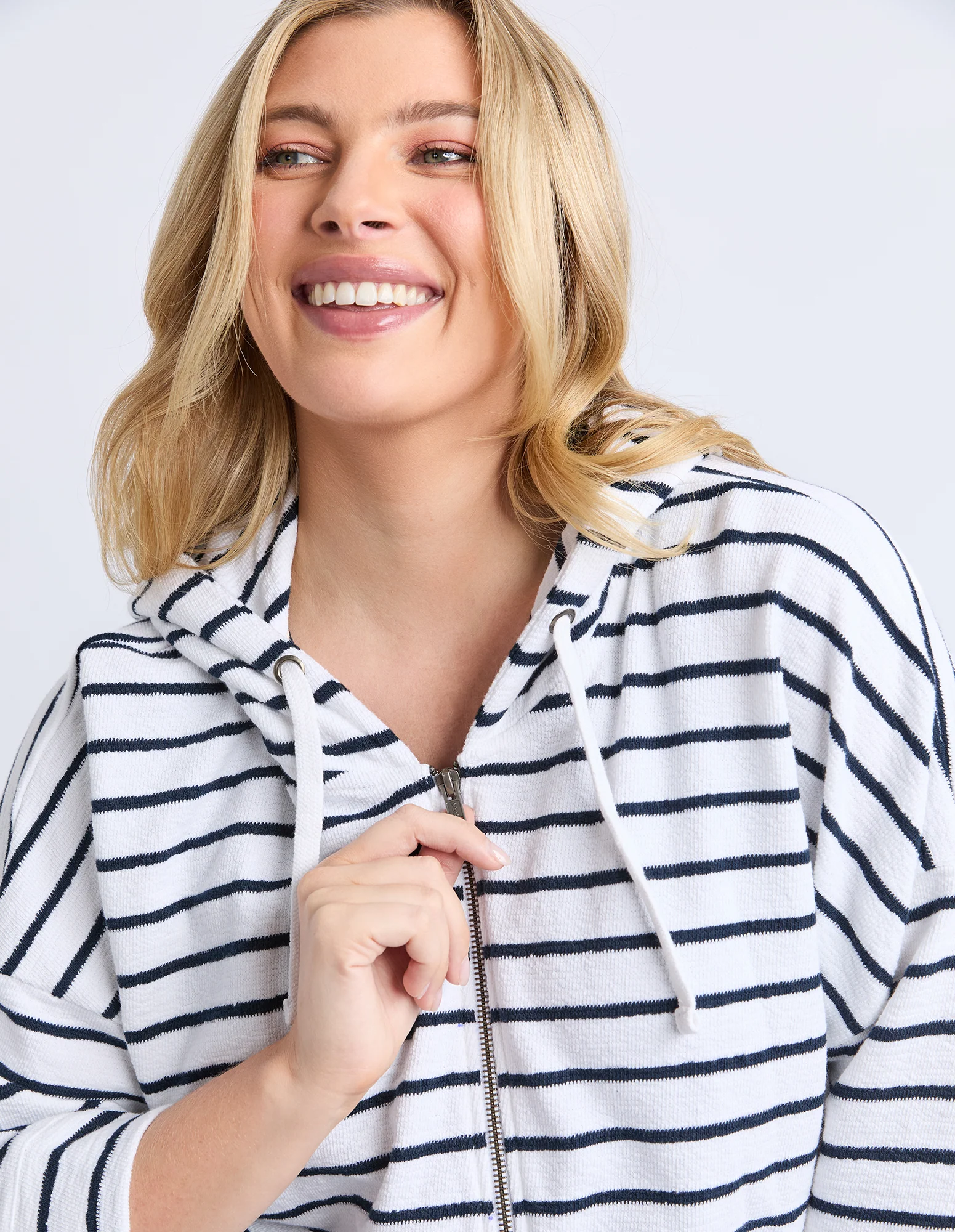 Beachy Hoodie White/Navy Stripe - Image 12