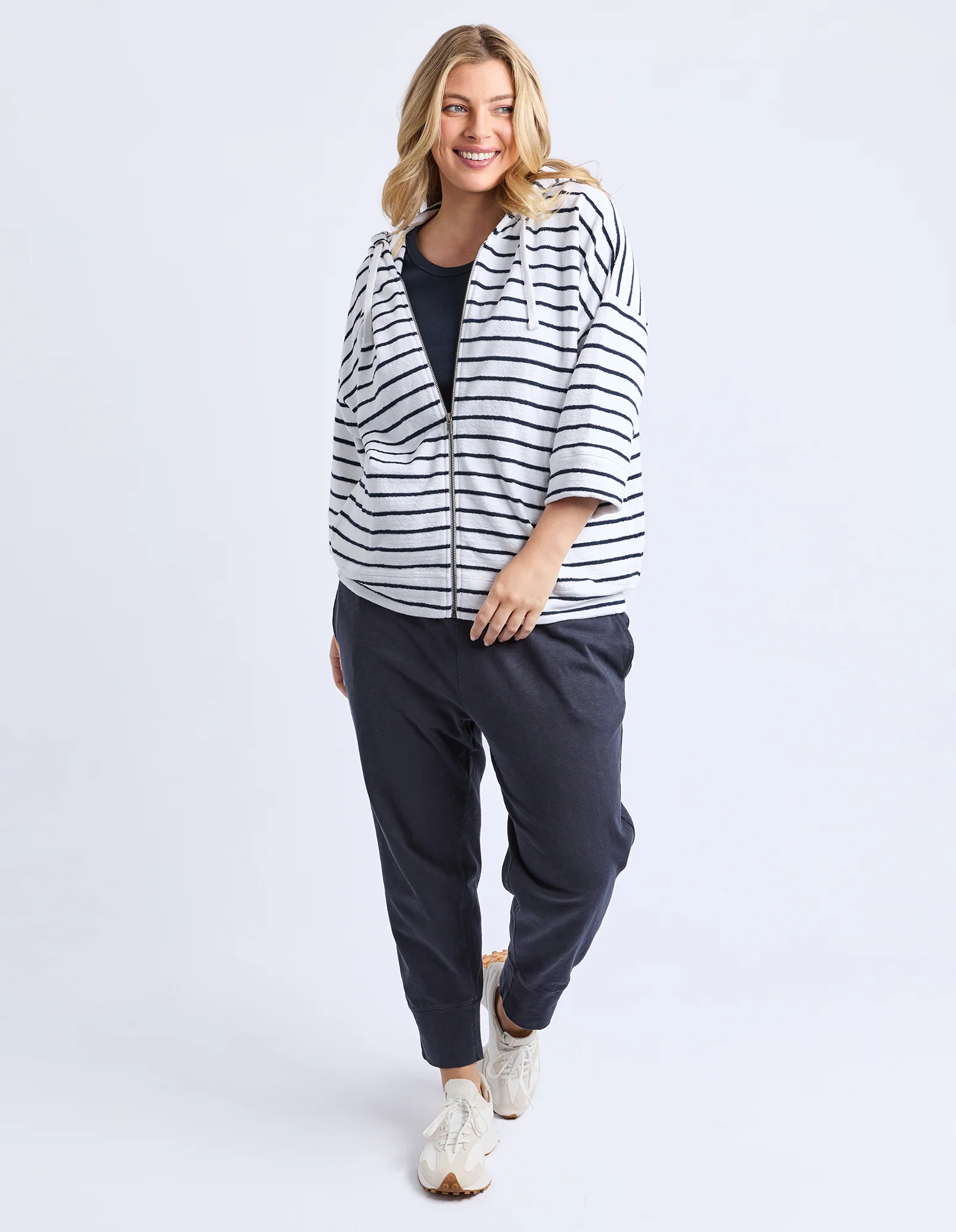 Beachy Hoodie White/Navy Stripe - Image 9