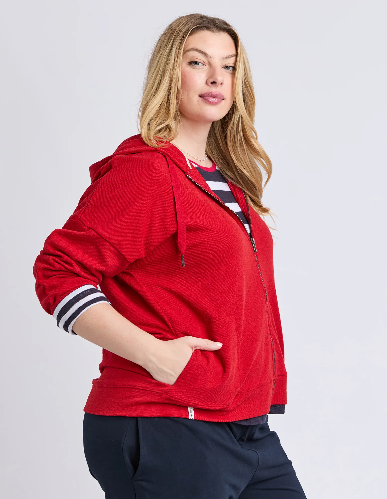 Beachy L/S Zip Hoodie Cranberry - Image 4