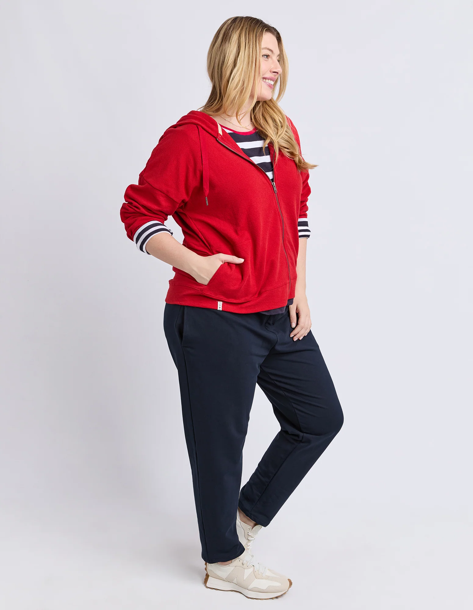 Beachy L/S Zip Hoodie Cranberry - Image 6