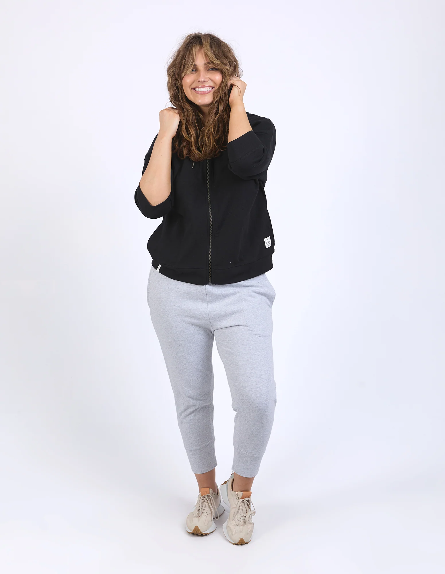 Beachy Zip Hoodie Black - Image 11