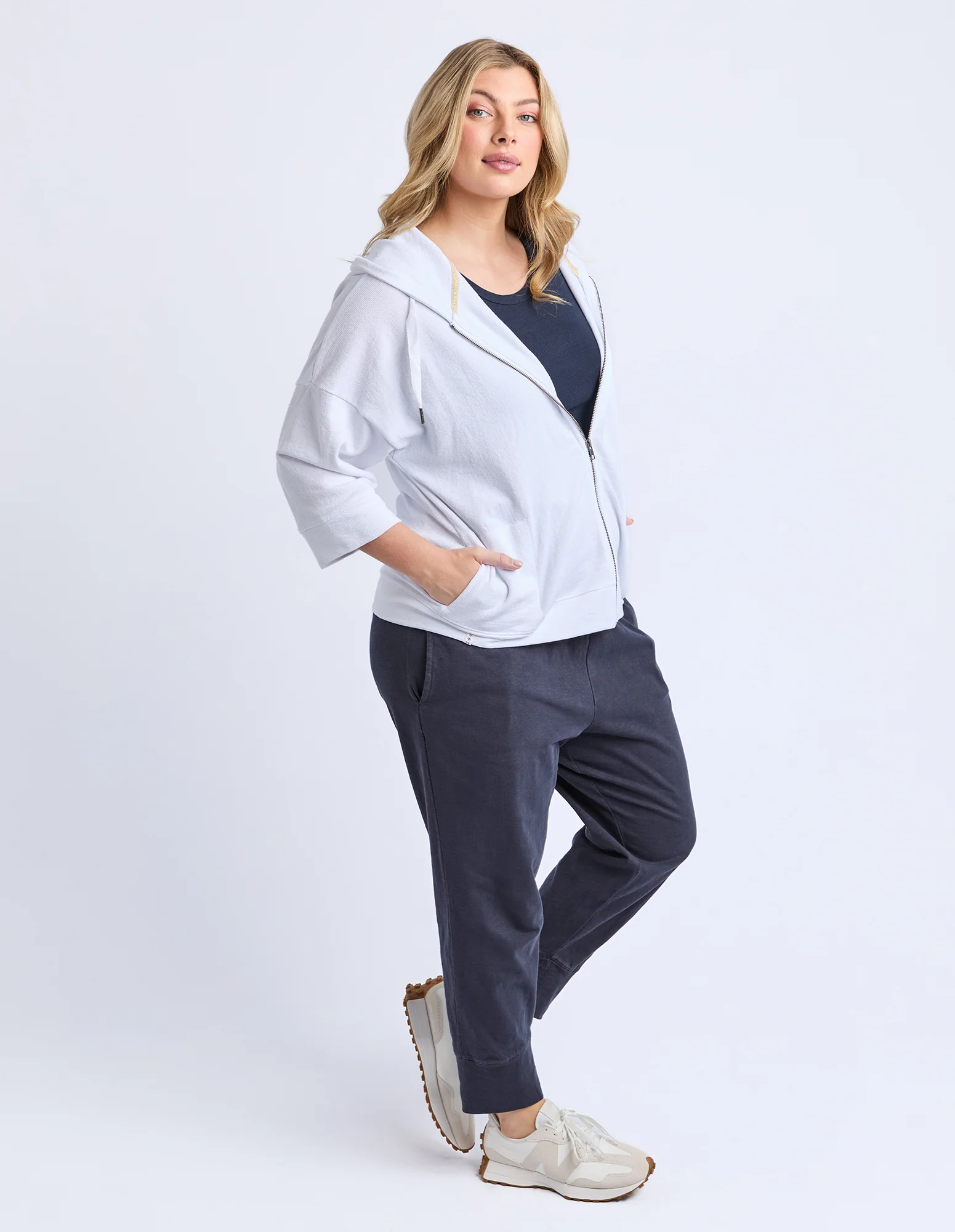 Beachy Zip Hoodie White - Image 12