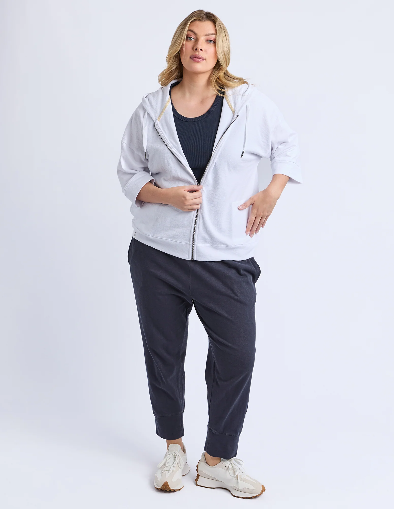 Beachy Zip Hoodie White - Image 8