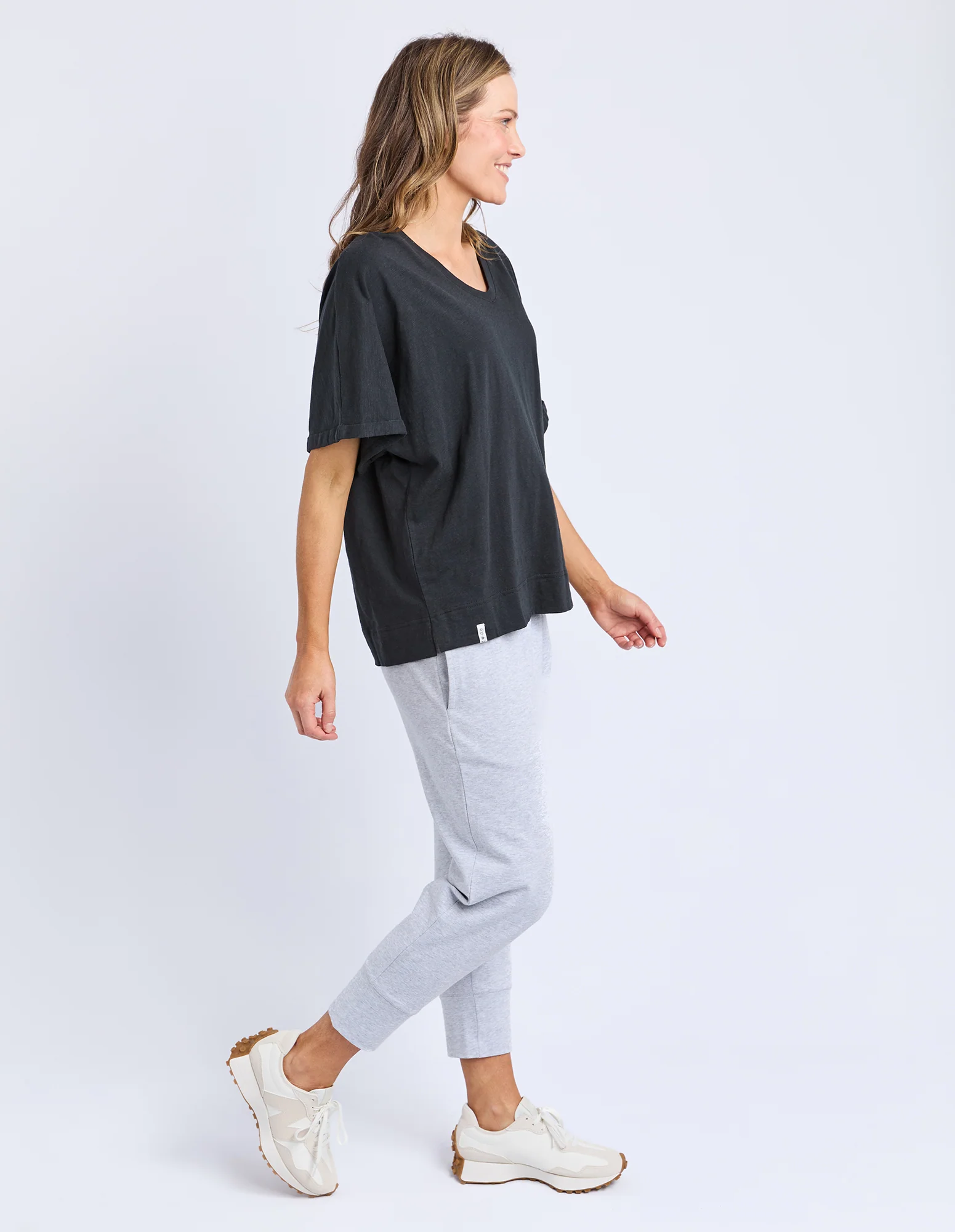 Beau Tee Black - Image 6