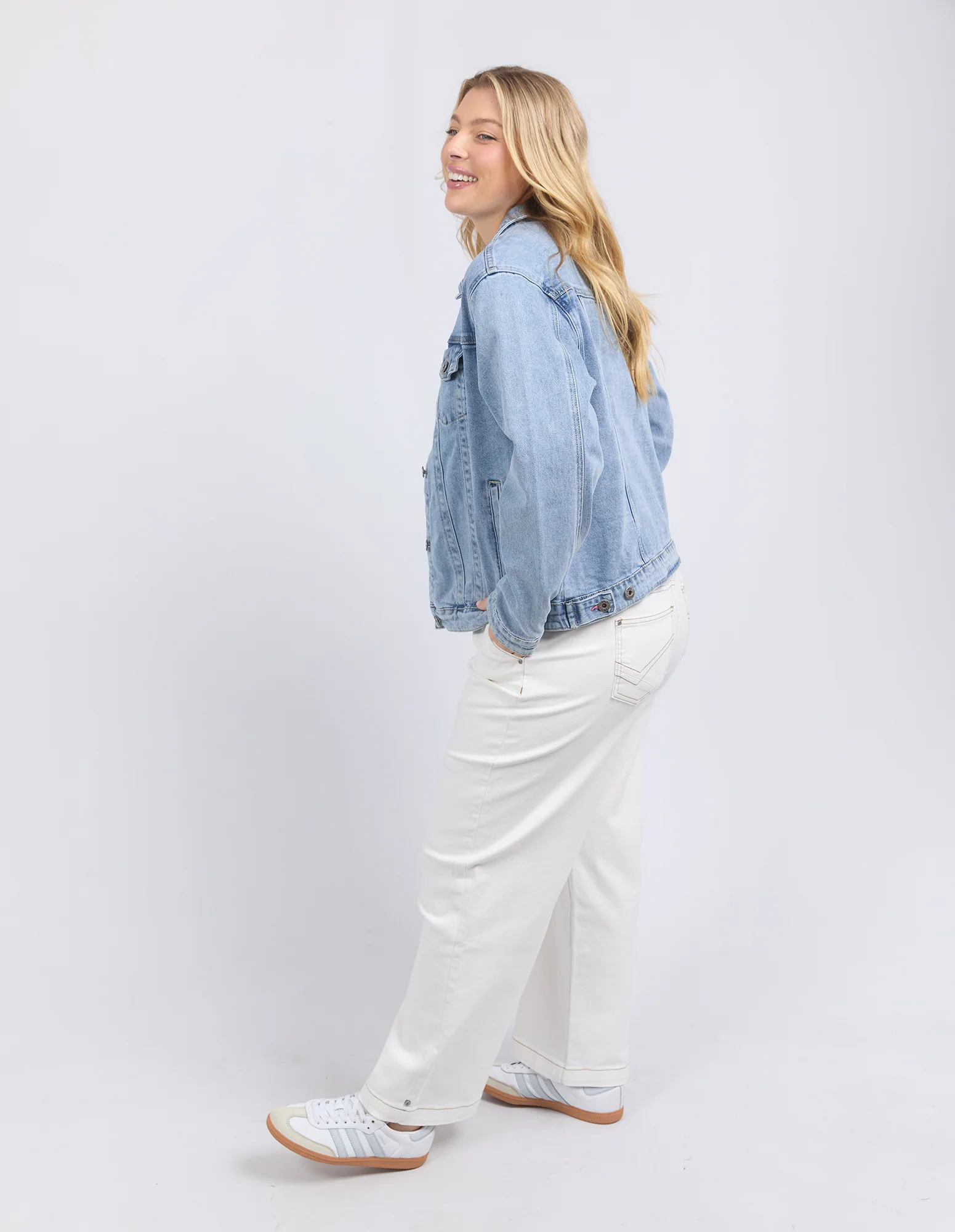 Becca Denim Jacket Light Blue Wash - Image 11