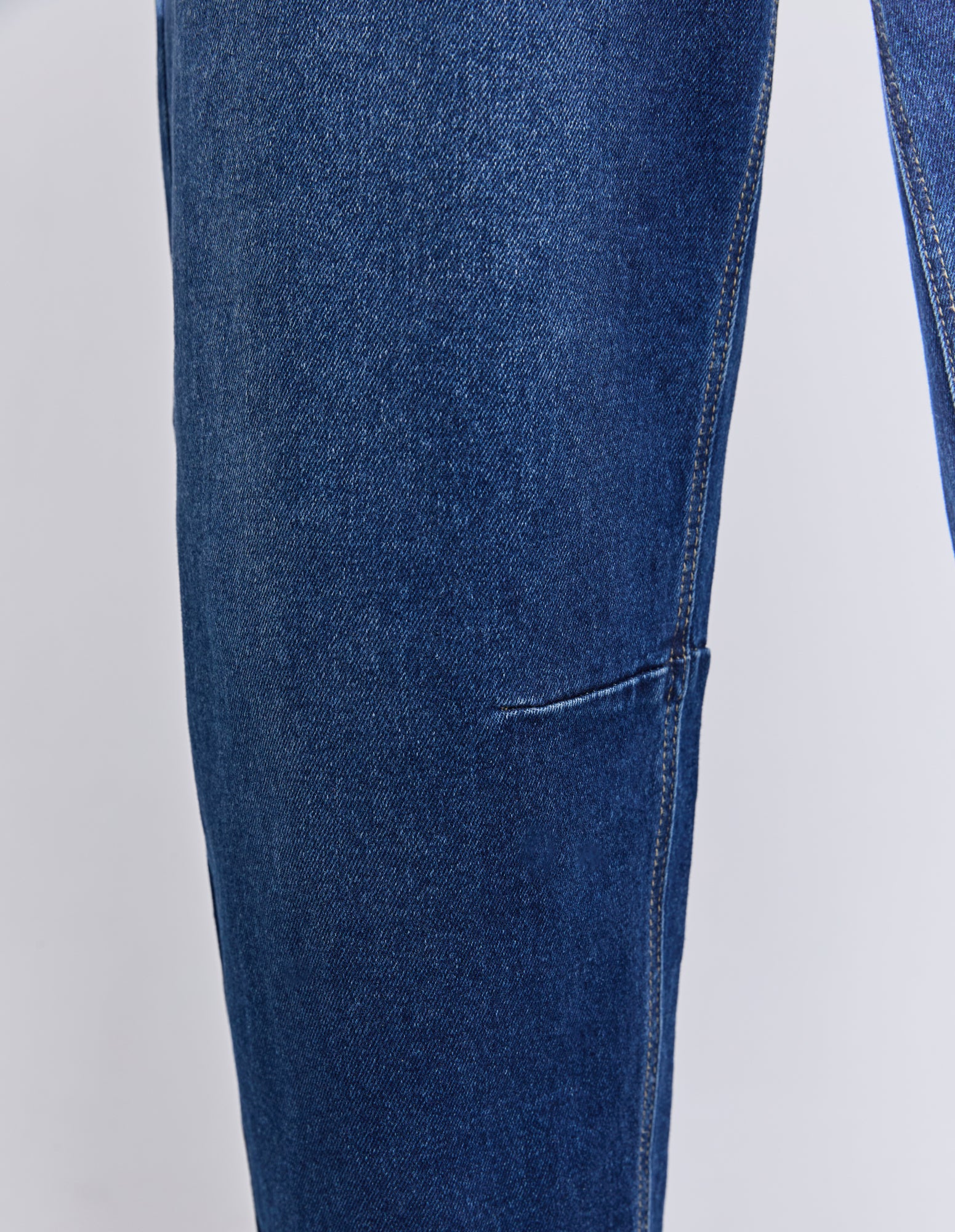 Bessie Barrel Leg Jean Dark Blue Wash - Image 5