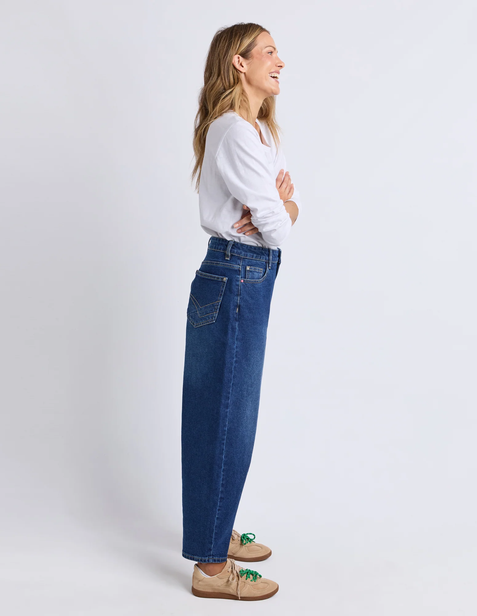 Bessie Barrel Leg Jean Dark Blue Wash - Image 6