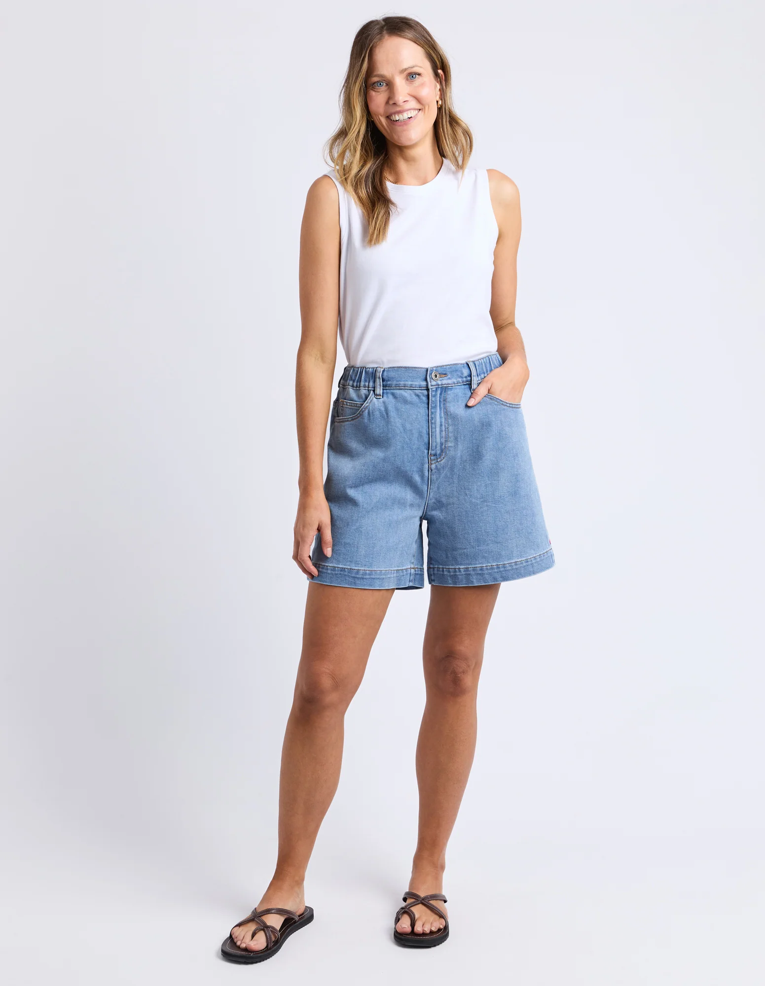 Birdie Denim Short Light Blue Wash - Image 12