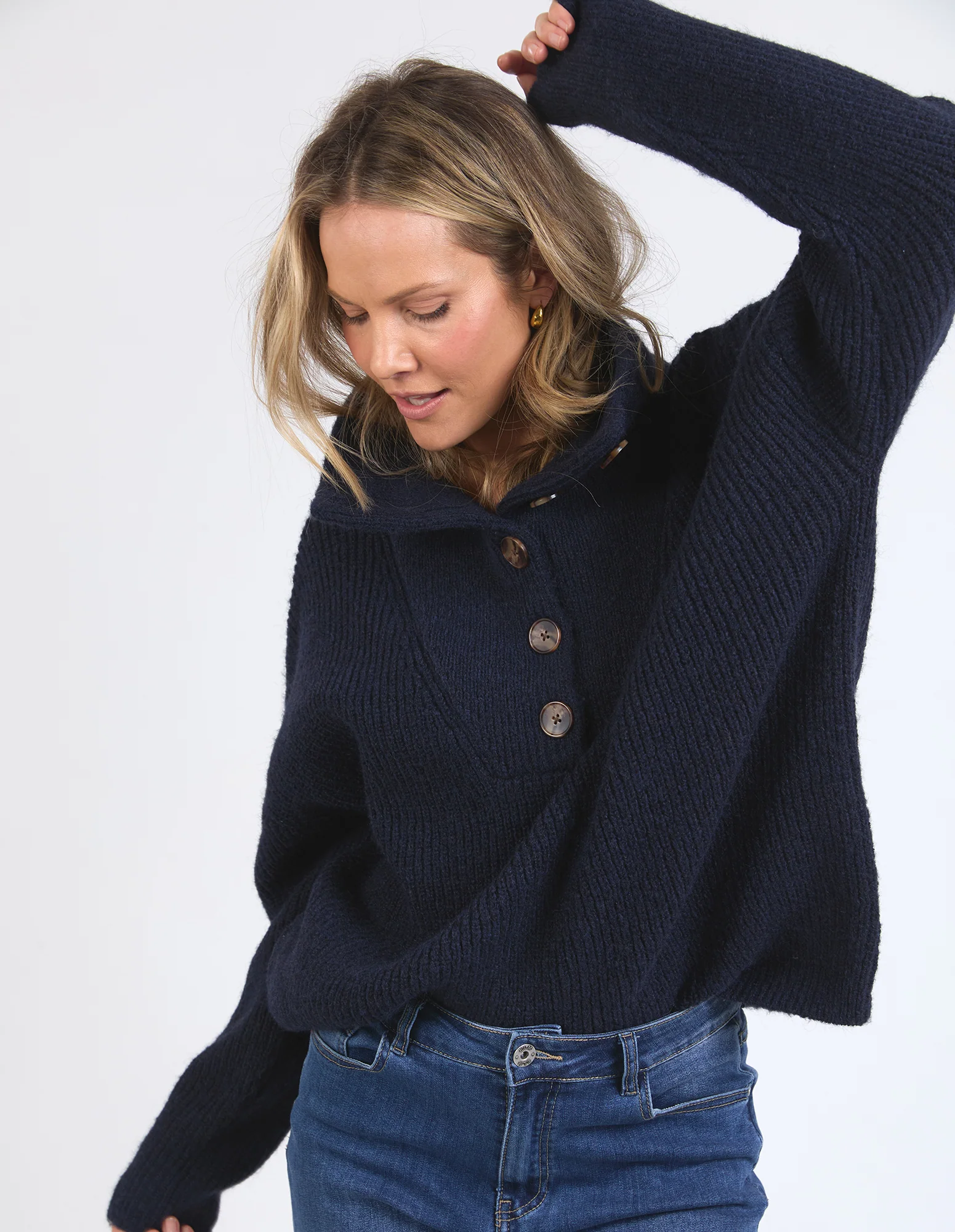 Bron Button Knit Dark Sapphire - Image 10