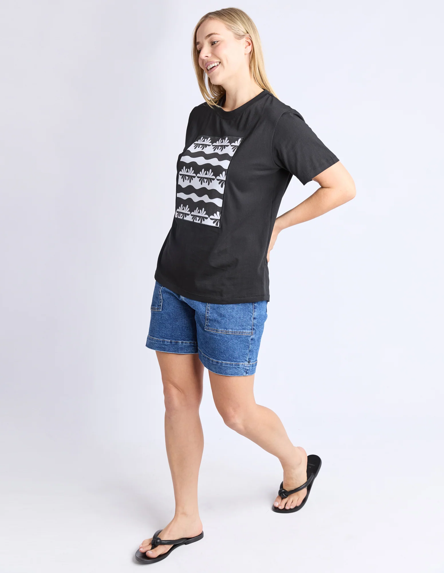 Casa Tee Black - Image 6