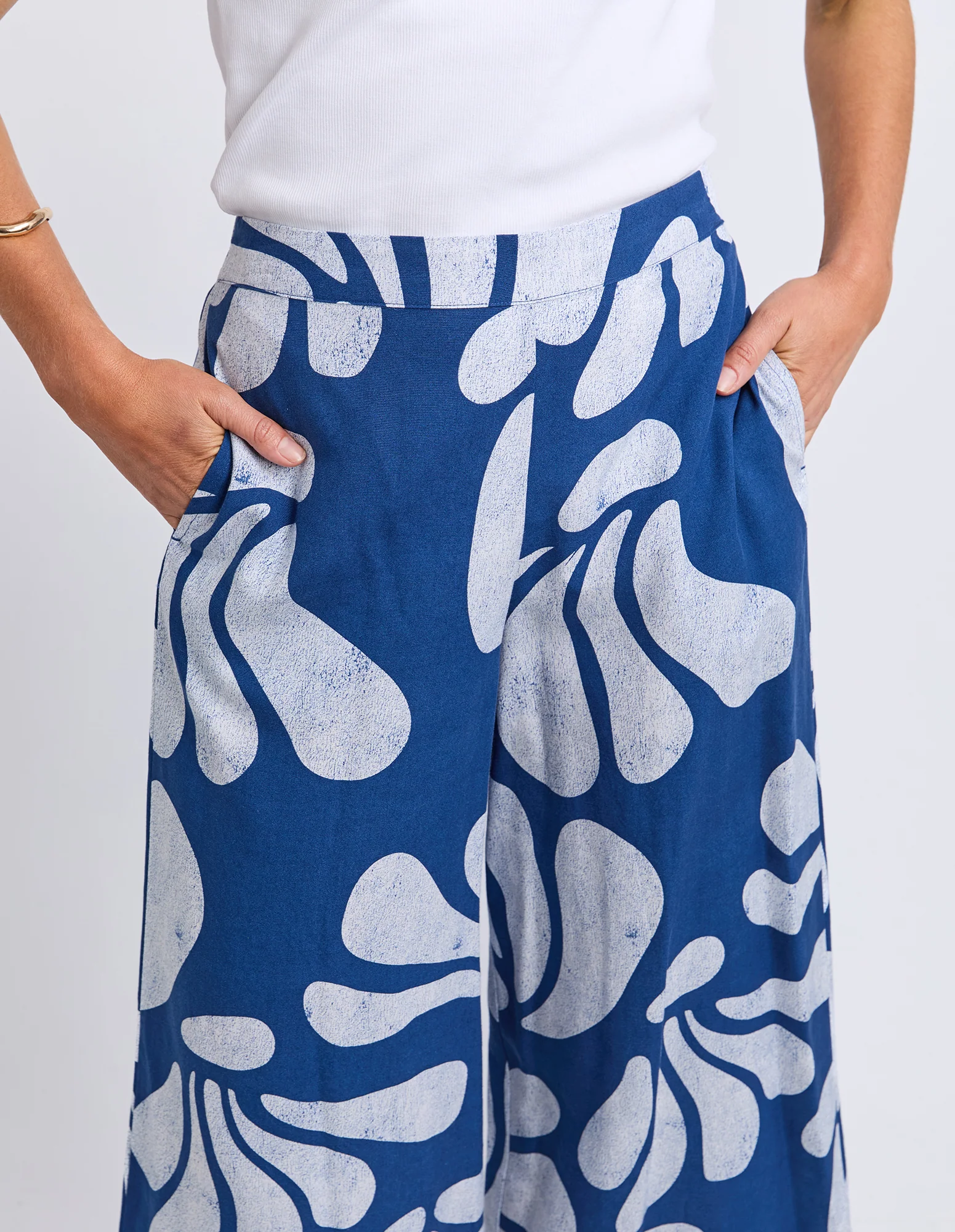 Celeste Pant Classic Navy Print - Image 10