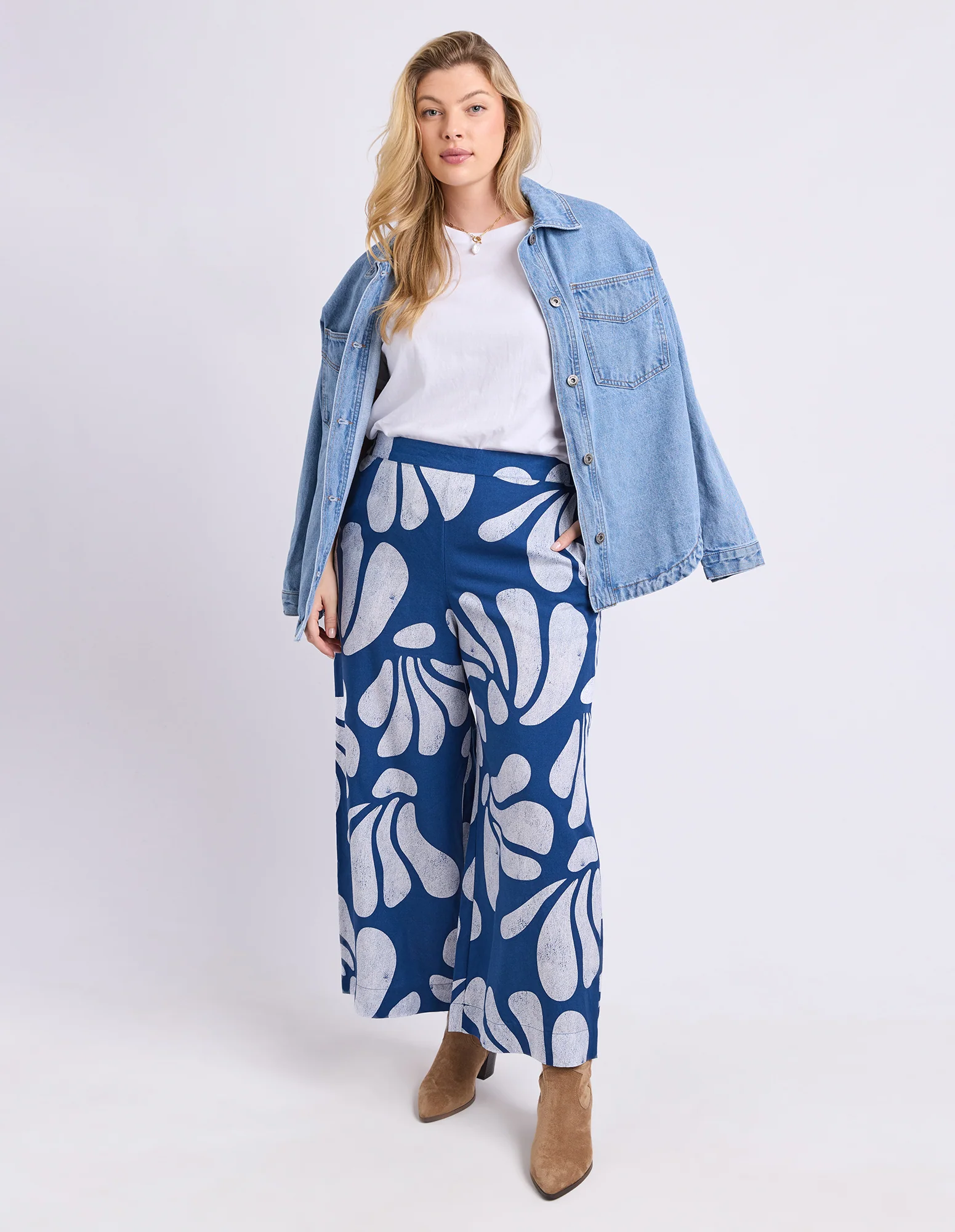 Celeste Pant Classic Navy Print - Image 5