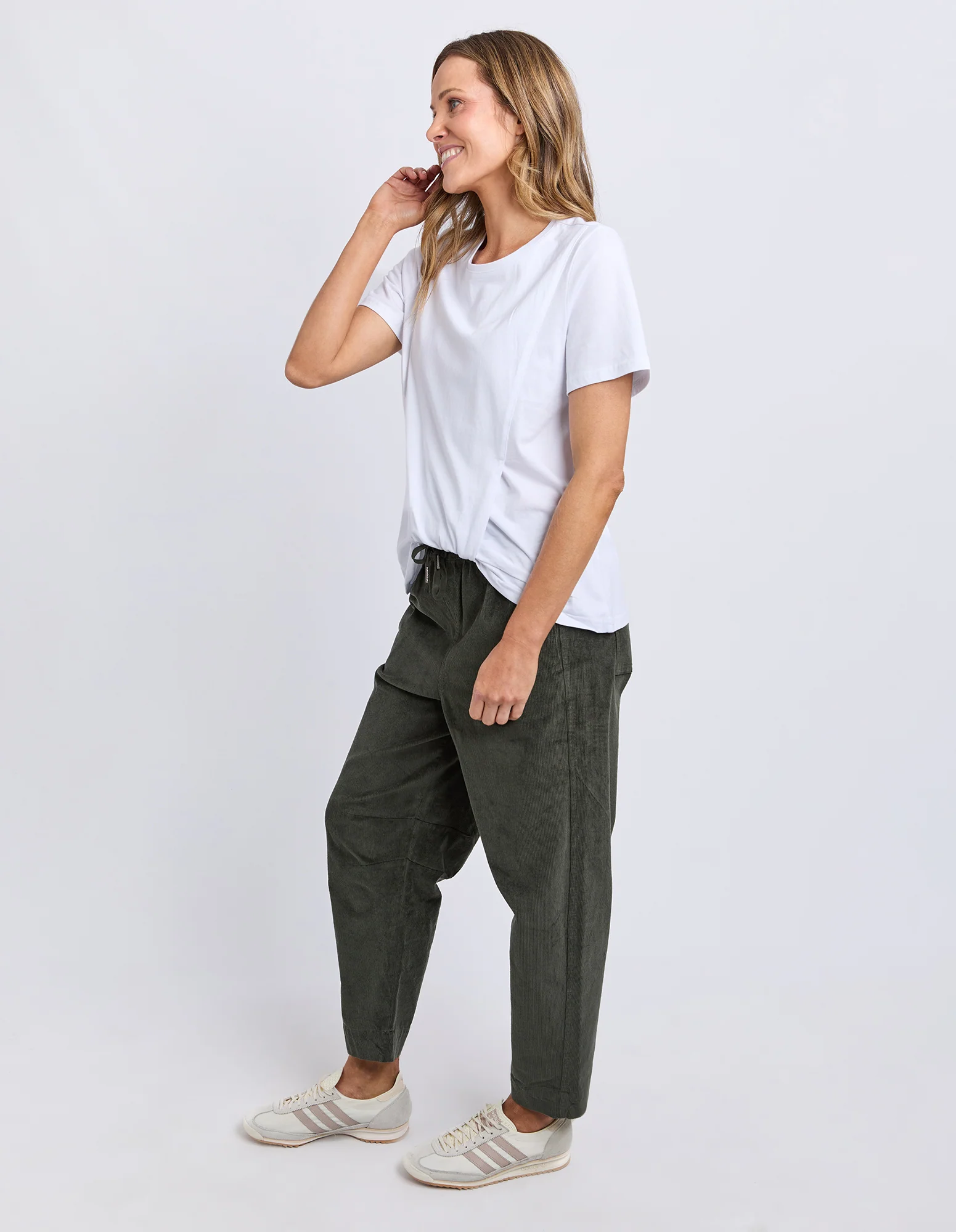 Collins Tuck Tee White - Image 6