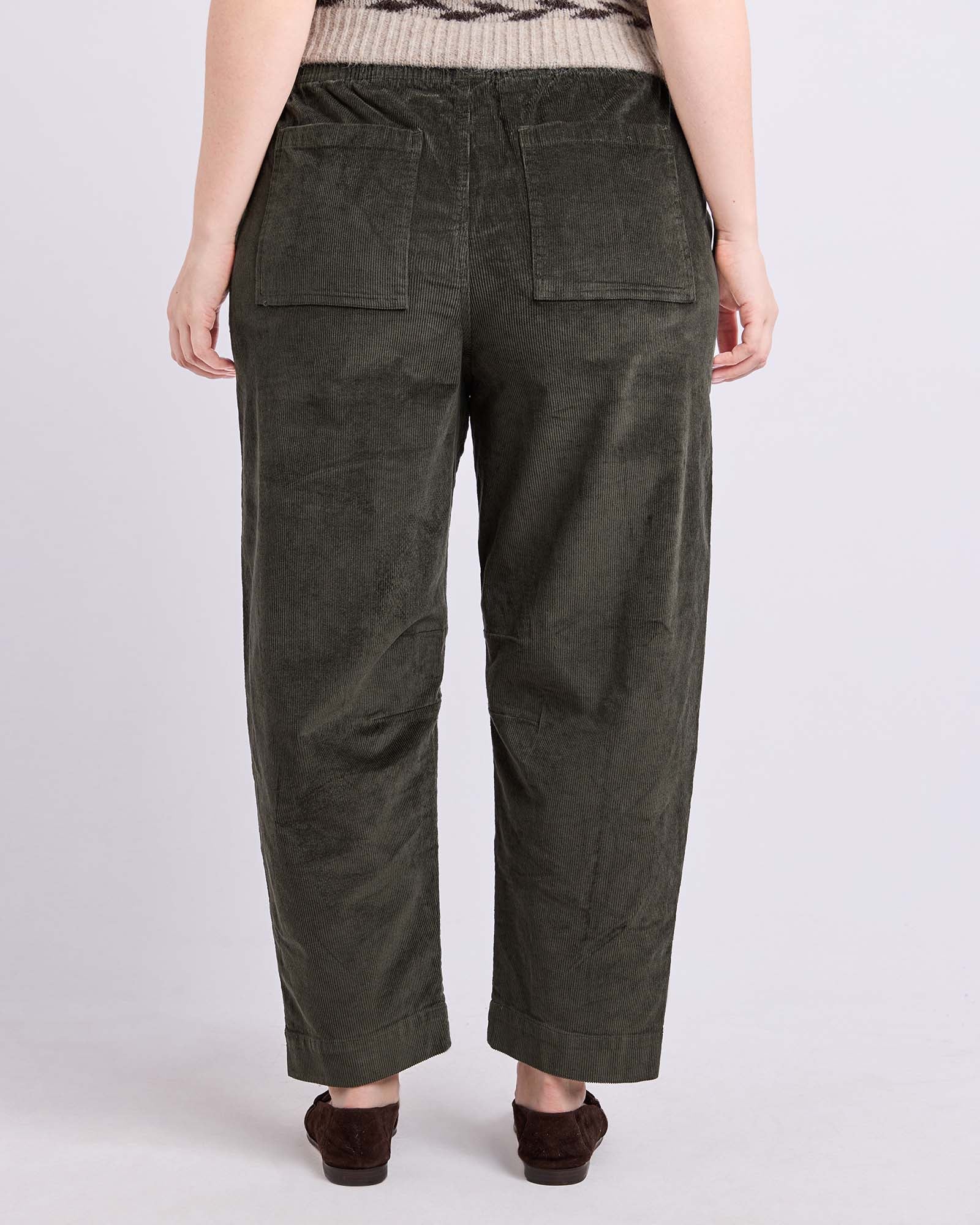 Cord Barrel Pant Basil - Image 10