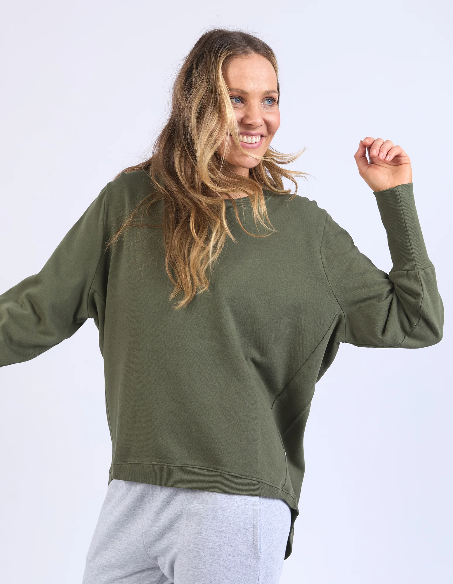 Divine Crew Khaki - Image 10