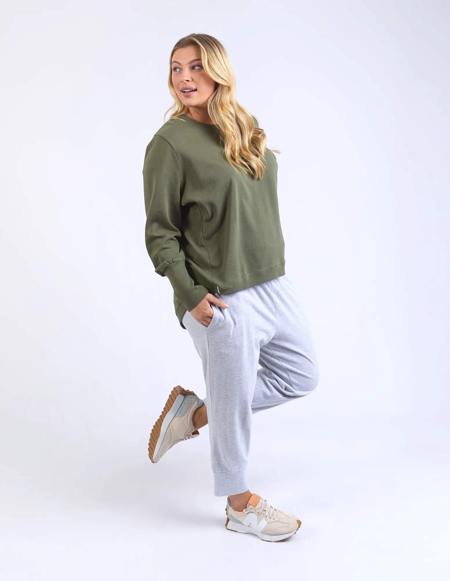 Divine Crew Khaki - Image 7