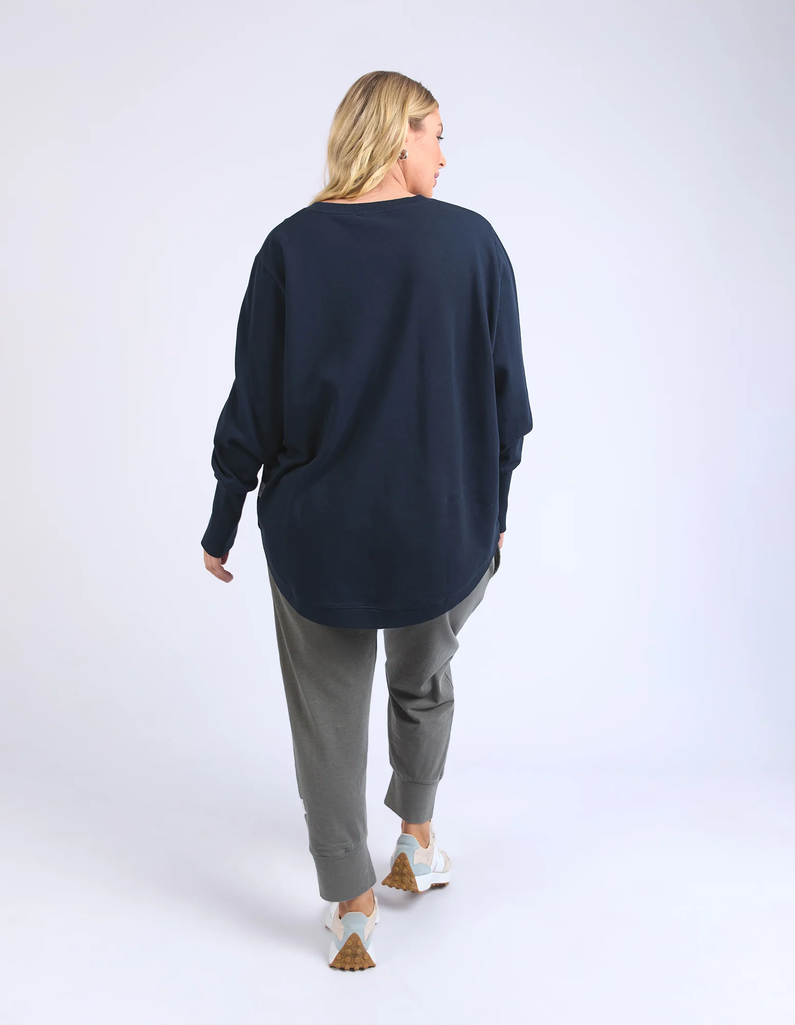 Divine Crew Navy - Image 4