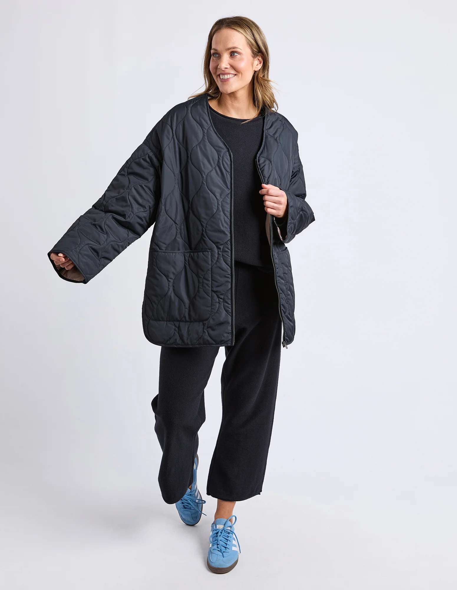 Dusty Jacket Black - Image 3