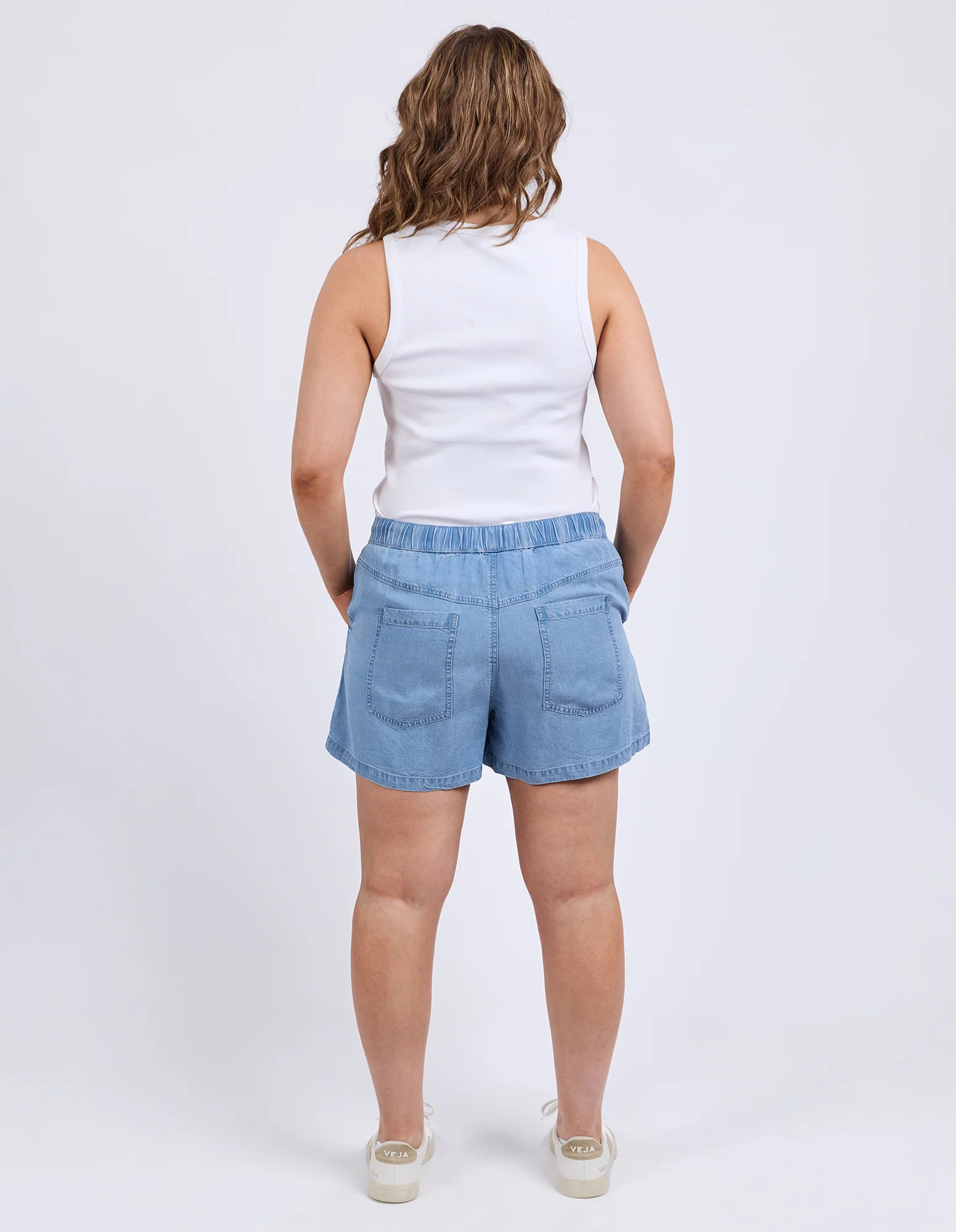 Elliot Chambray Short Mid Blue Wash - Image 3
