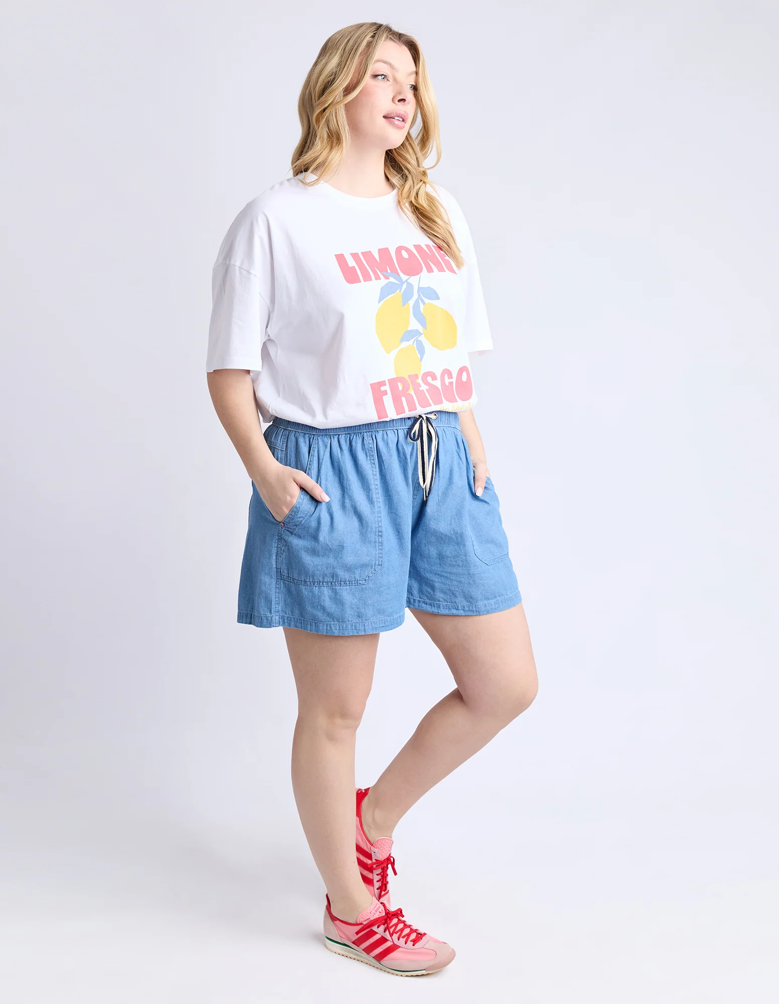 Elliot Chambray Short Mid Blue Wash - Image 7