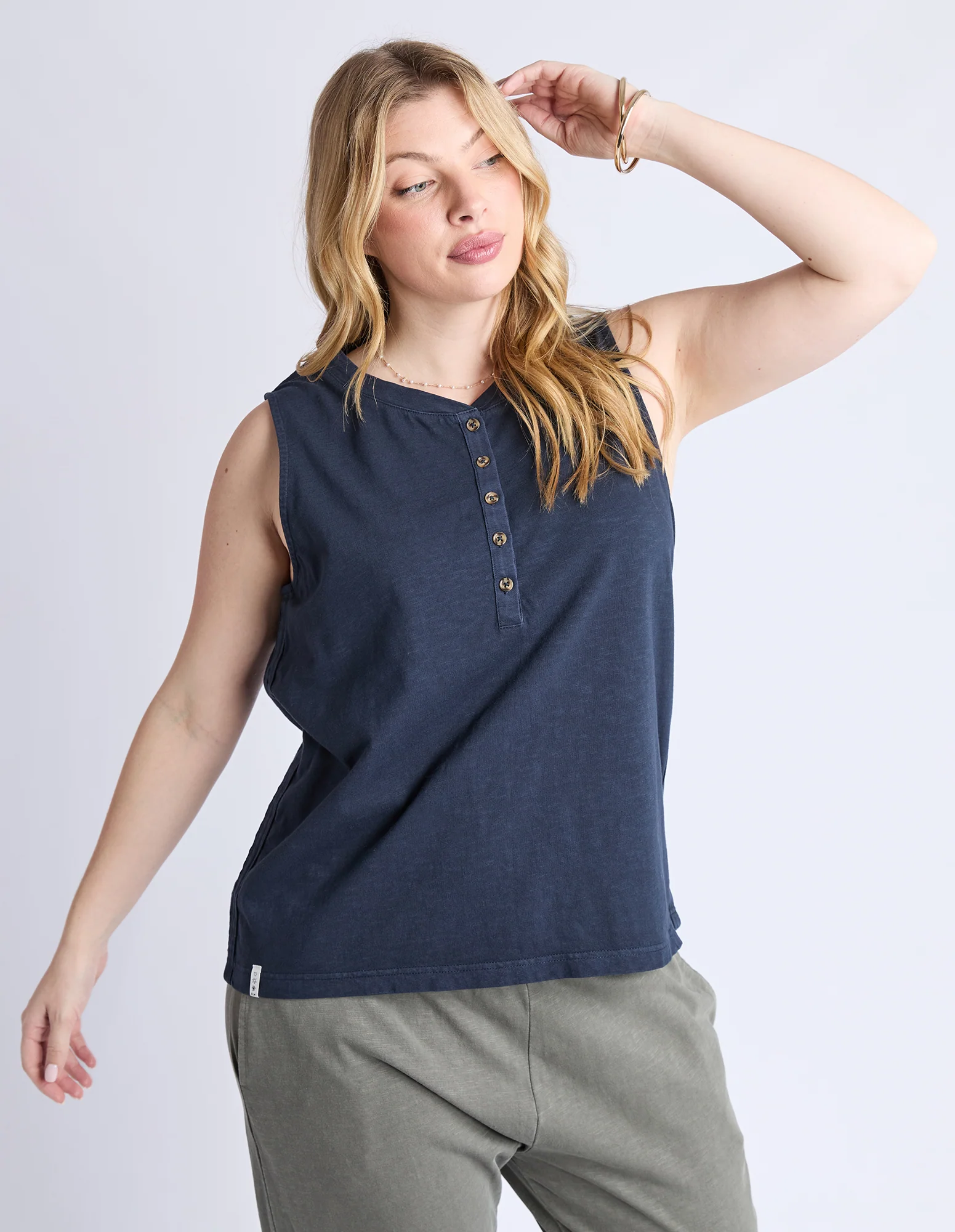 Elysian Tank Navy - Image 10