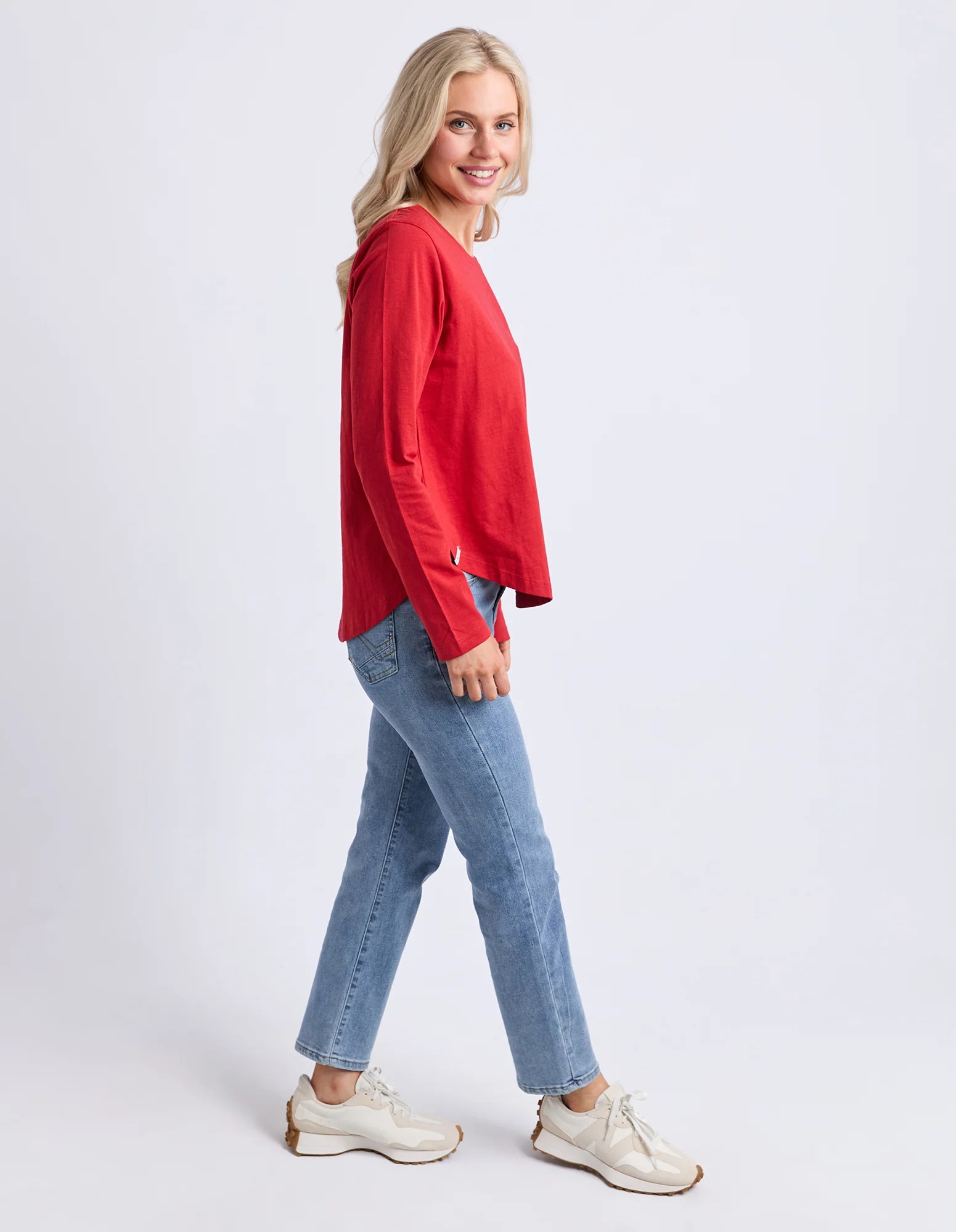 Everyday Long Sleeve Tee Cranberry - Image 6