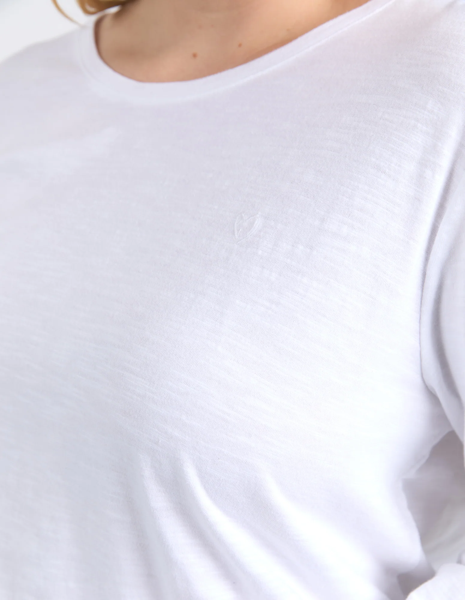 Everyday Long Sleeve White - Image 10