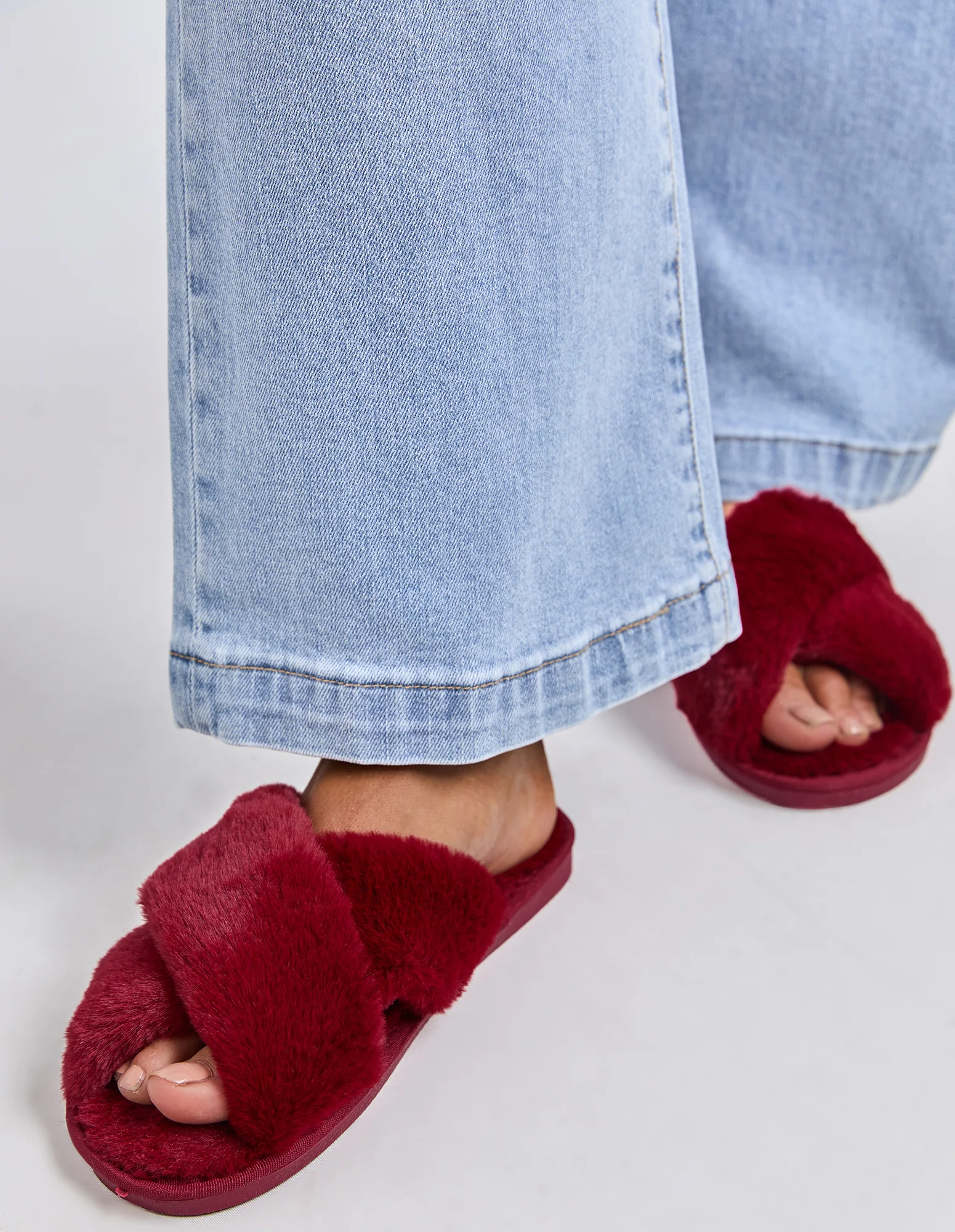 Fluffy Slippers Merlot - Image 2