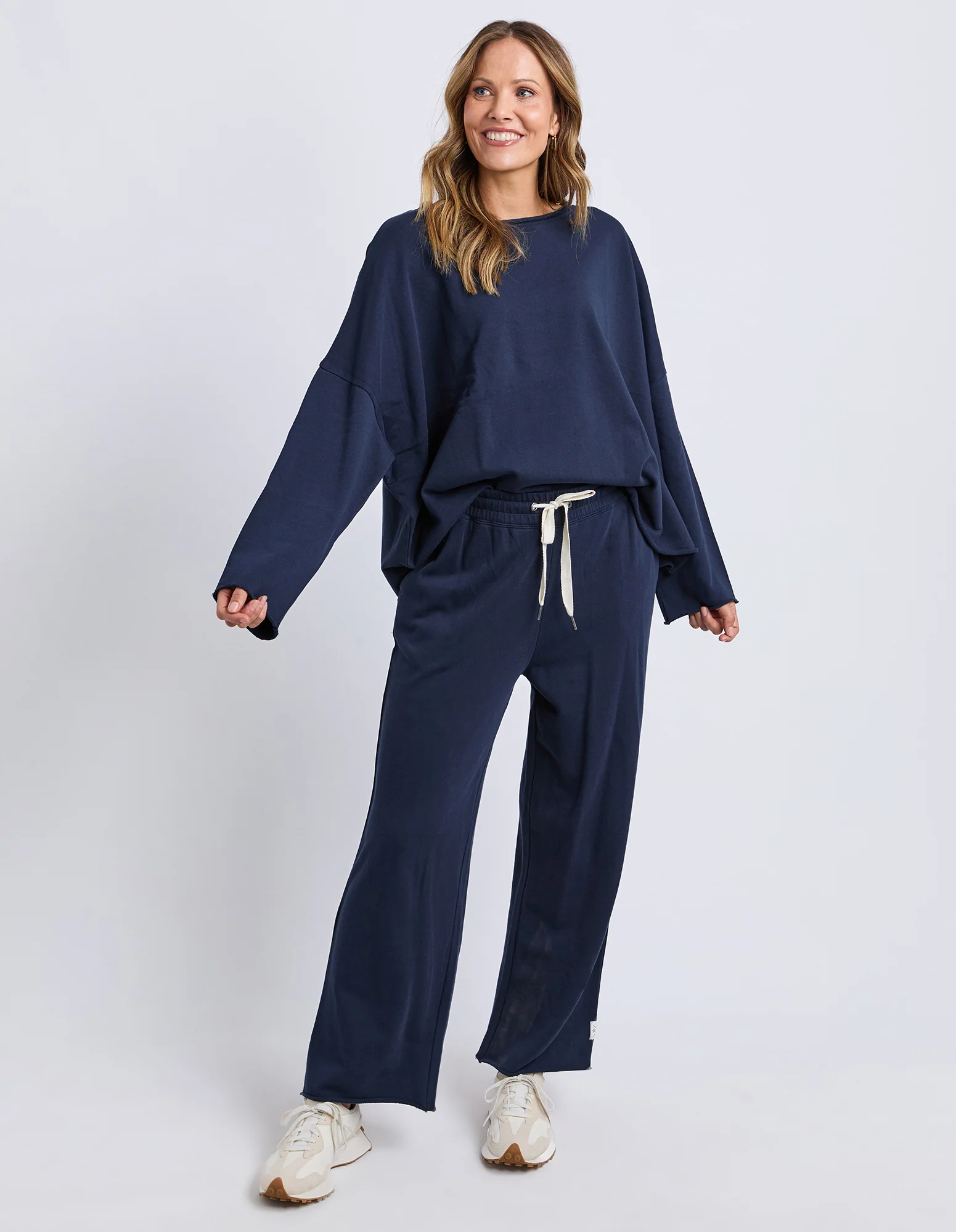 Gab Trackpant Dark Sapphire - Image 3