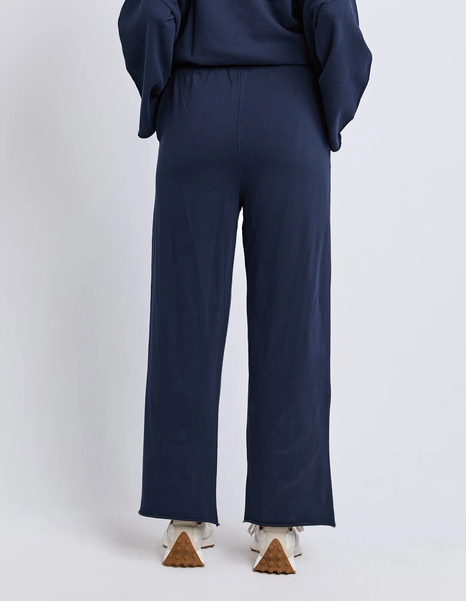 Gab Trackpant Dark Sapphire - Image 4