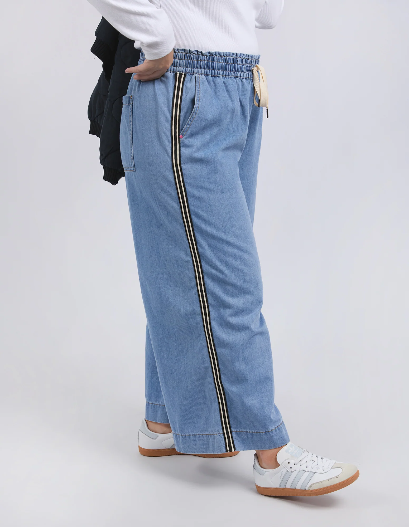 Greta Wide Leg Pant Side Tape Light Blue - Image 11