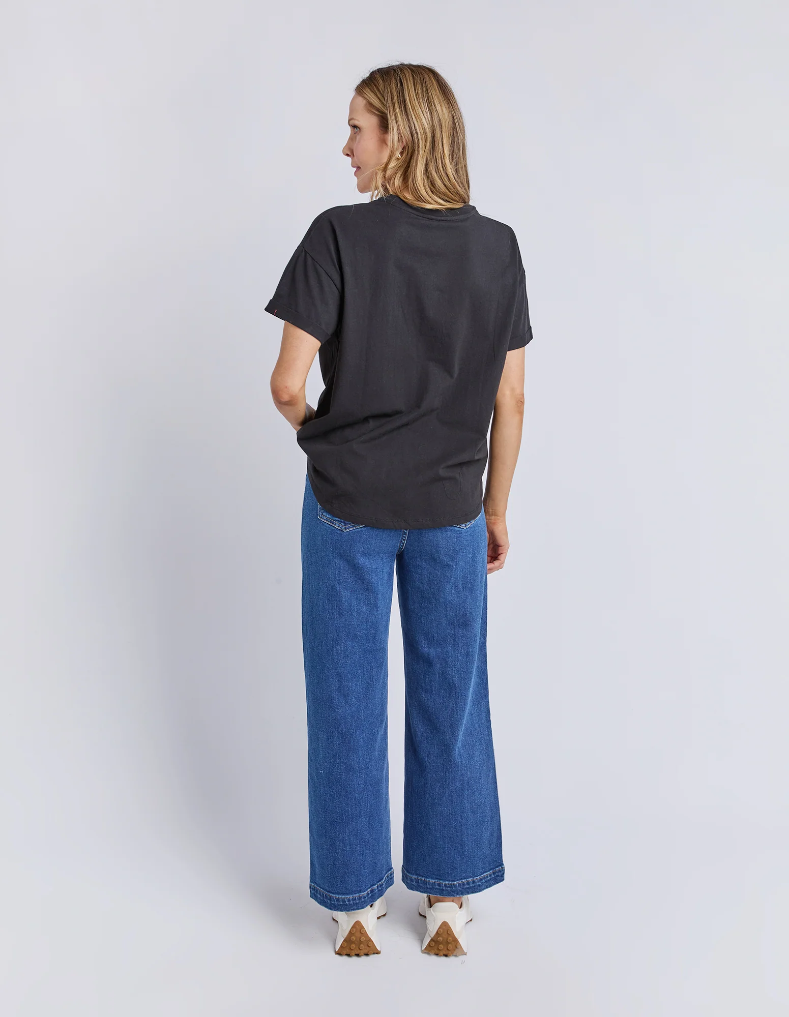 Halli Short Sleeve Tee Black - Image 3