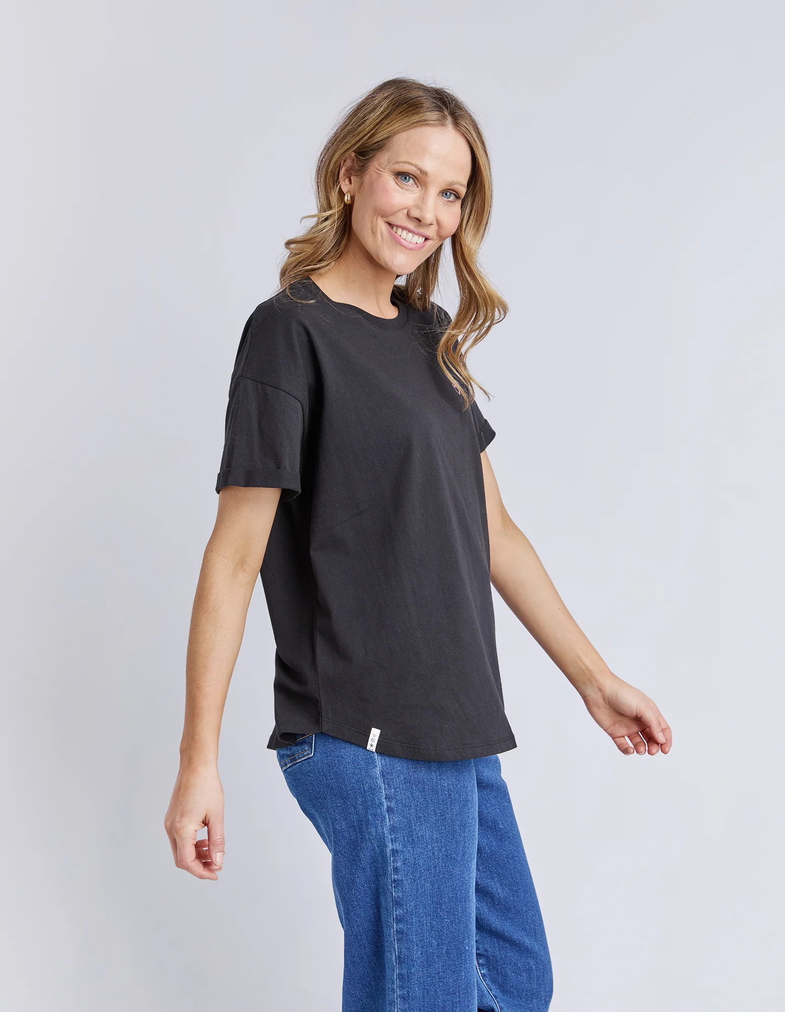 Halli Short Sleeve Tee Black - Image 4