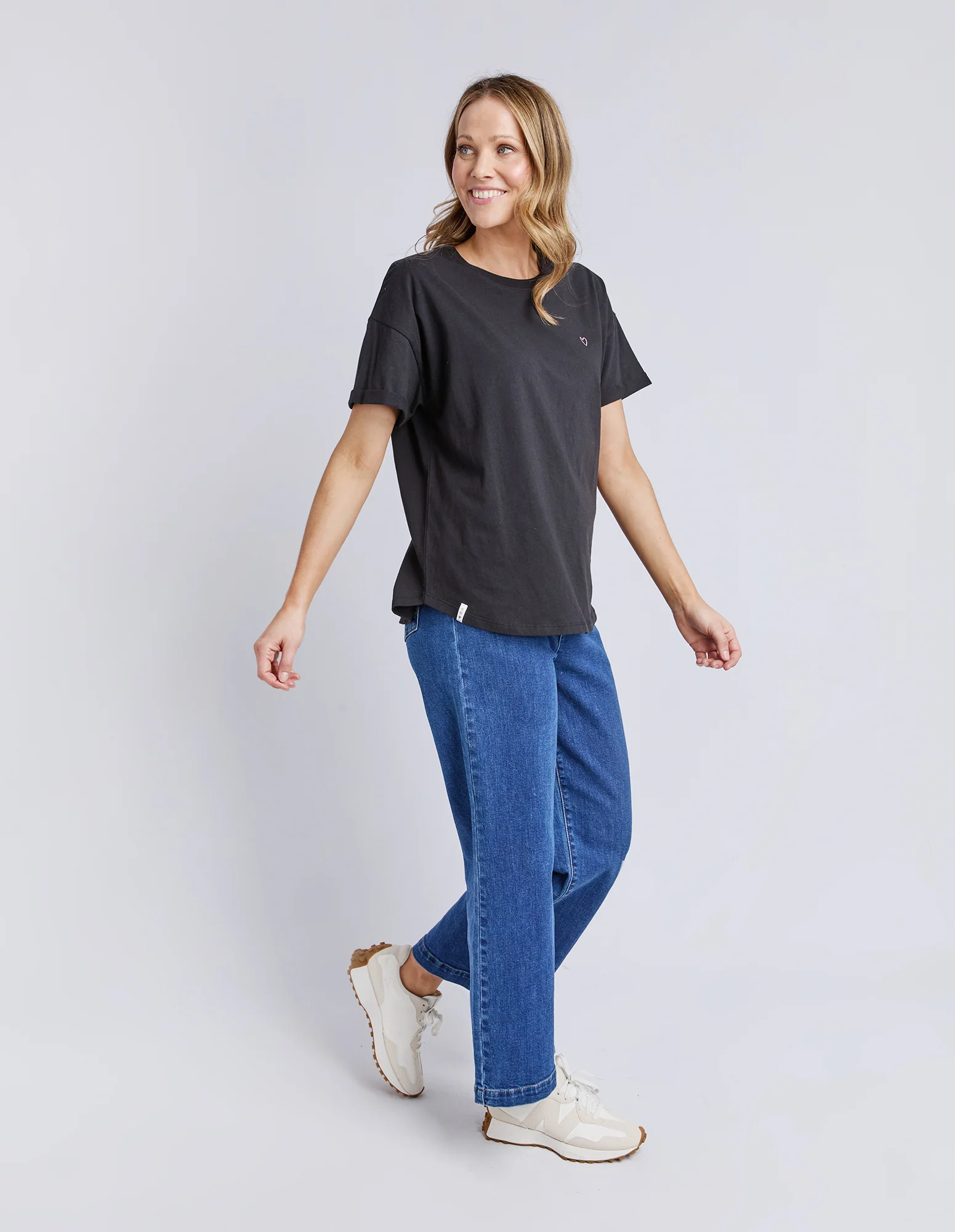 Halli Short Sleeve Tee Black - Image 6