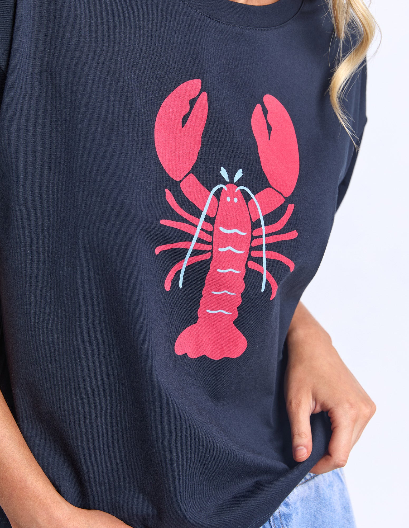 Lobster Tee Classic Navy - Image 6