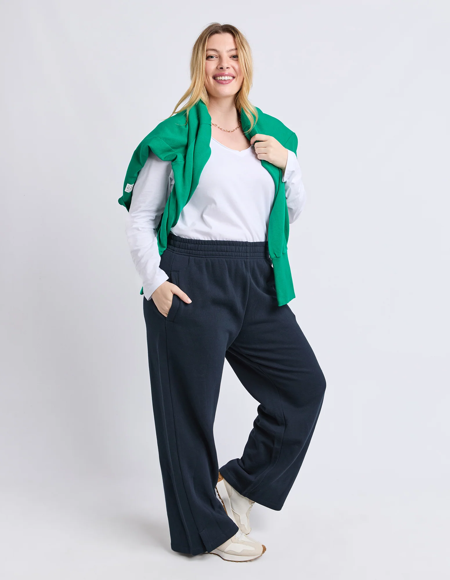 Louise Trackpant Navy - Image 11