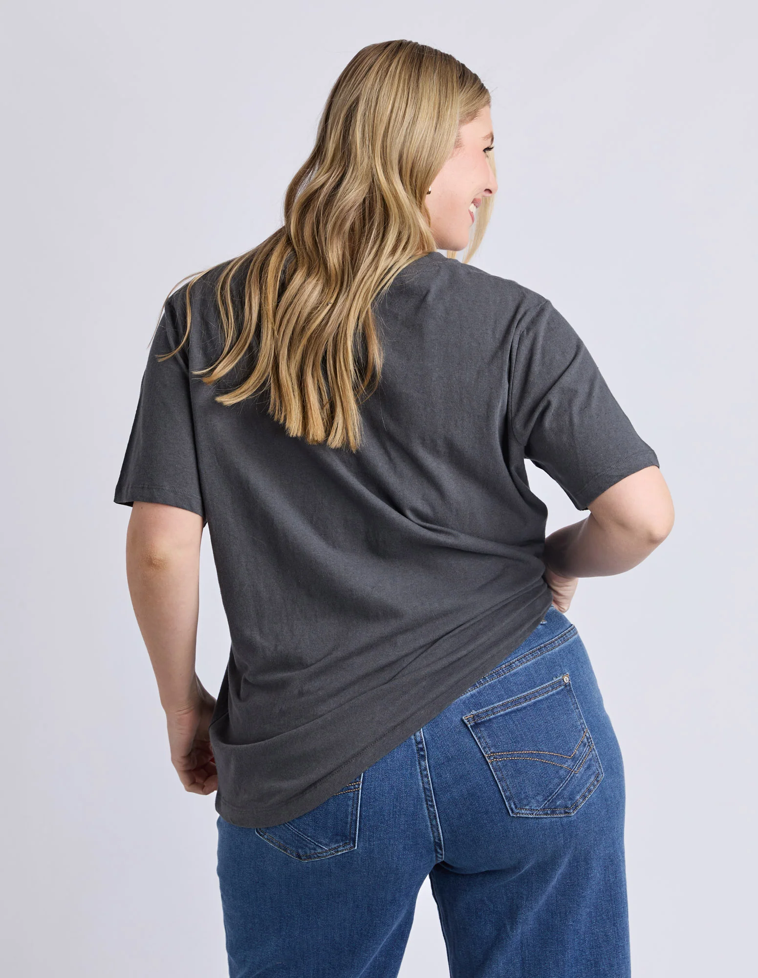Lulu Tee Washed Black - Image 15