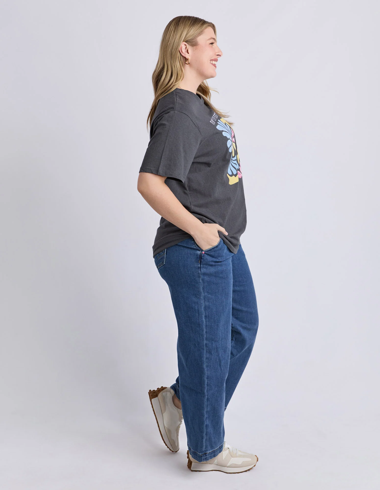 Lulu Tee Washed Black - Image 9