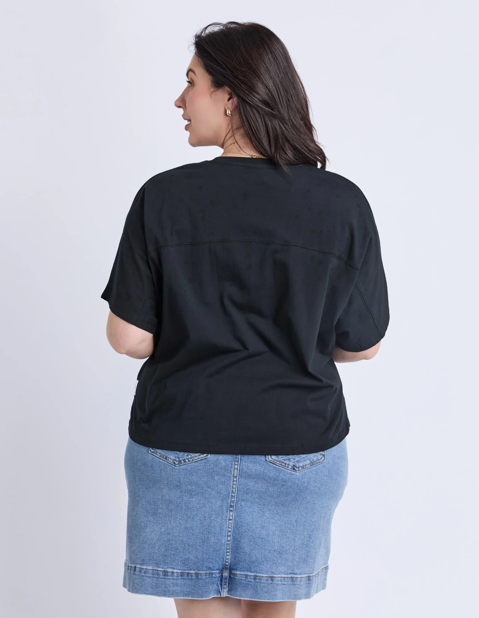Luna Tee Black - Image 3