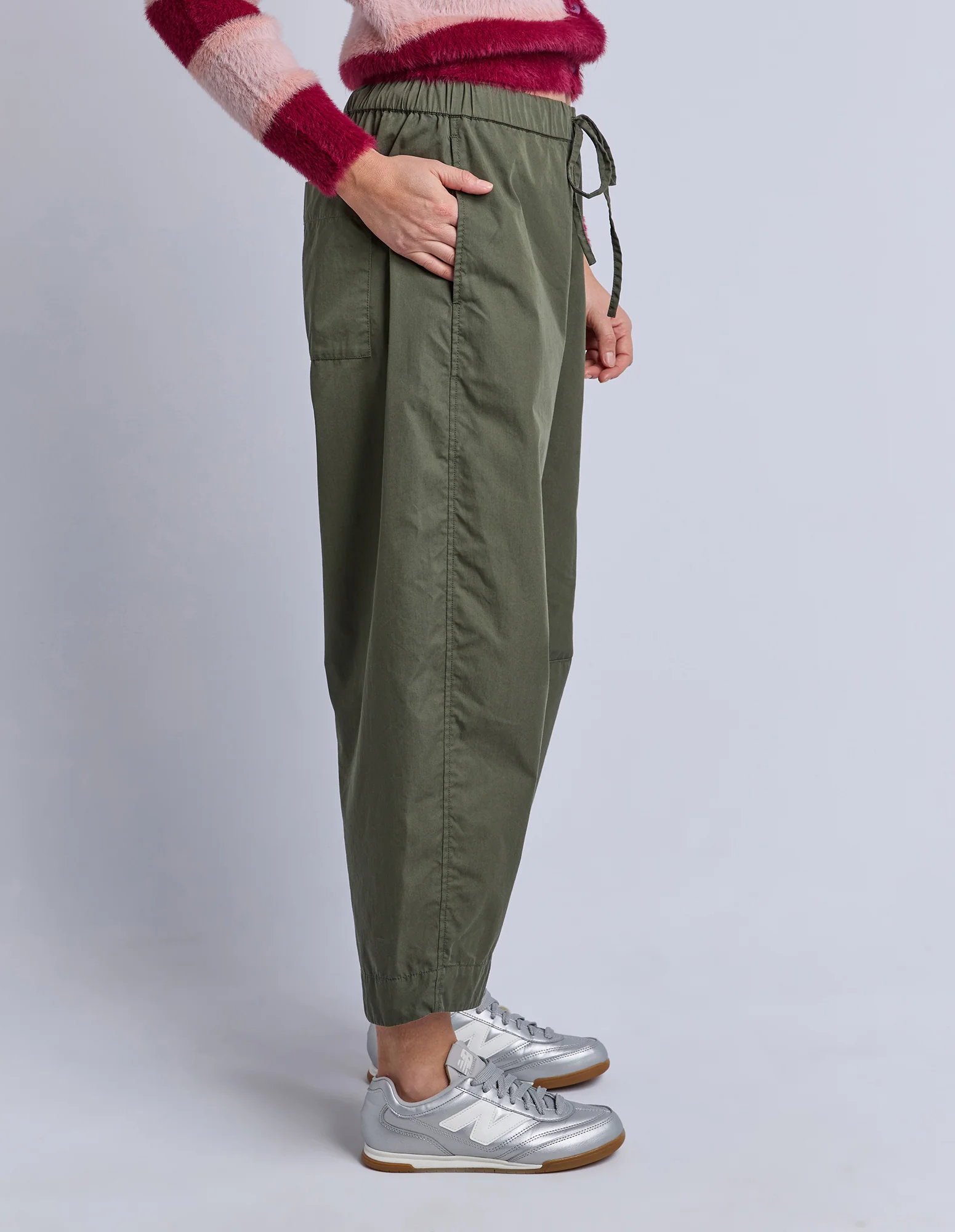 Lund Barrel Leg Pant Basil - Image 10