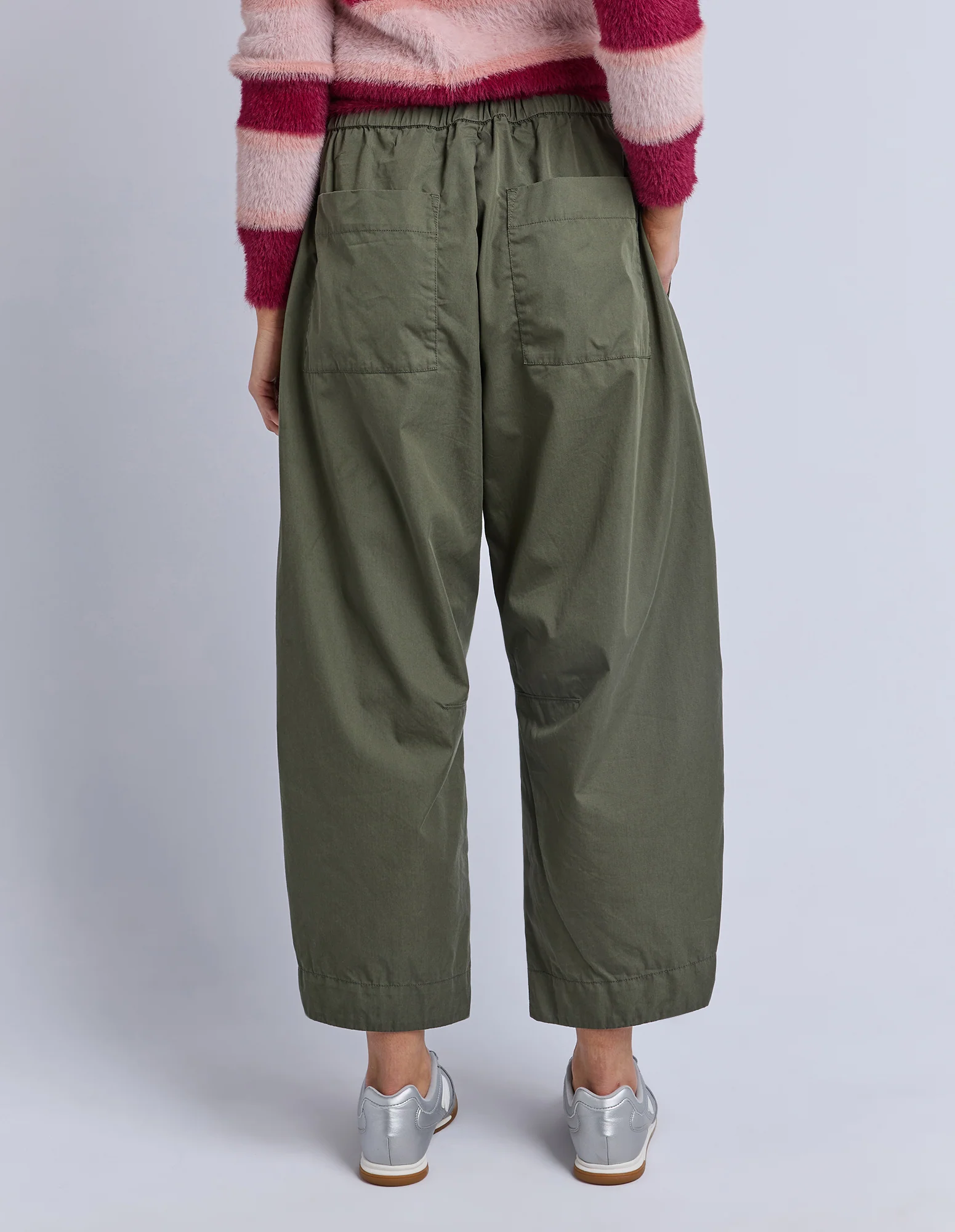Lund Barrel Leg Pant Basil - Image 11