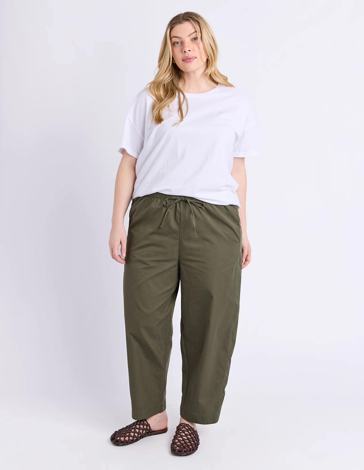 Lund Barrel Leg Pant Basil - Image 3