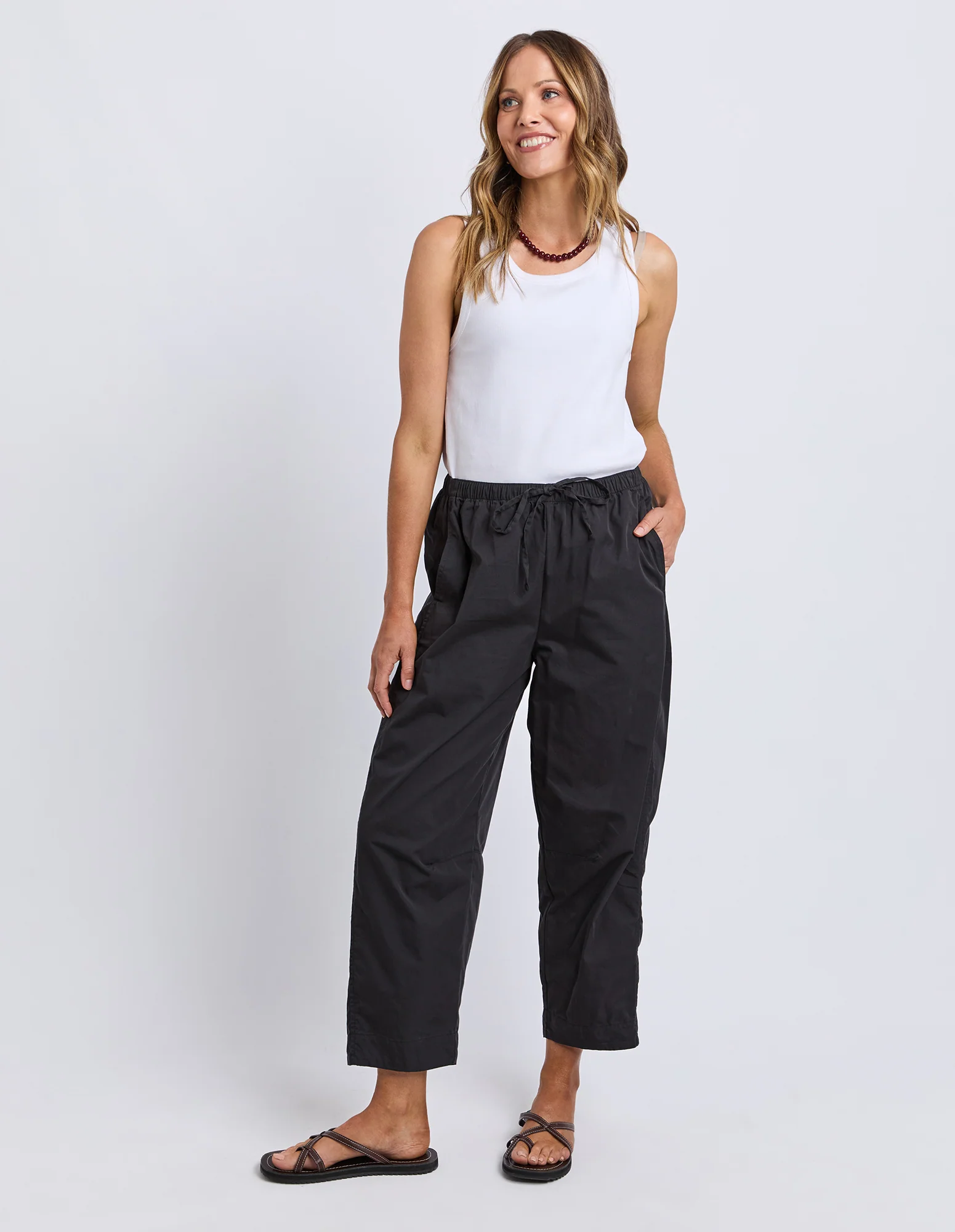 Lund Barrel Leg Pant Black - Image 12