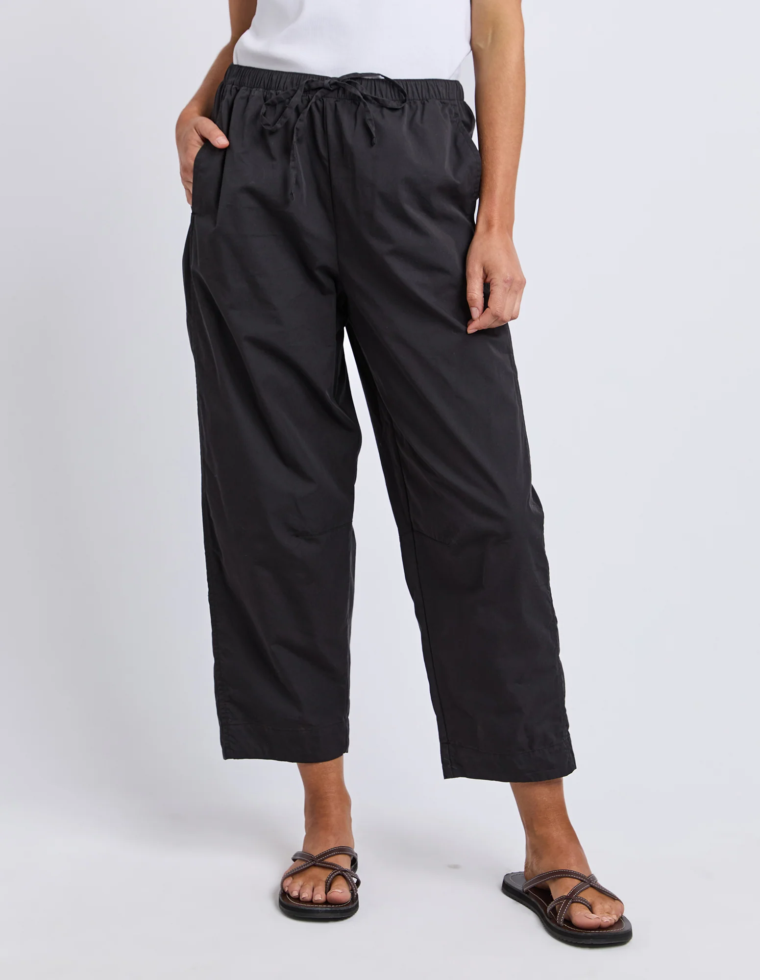 Lund Barrel Leg Pant Black - Image 13