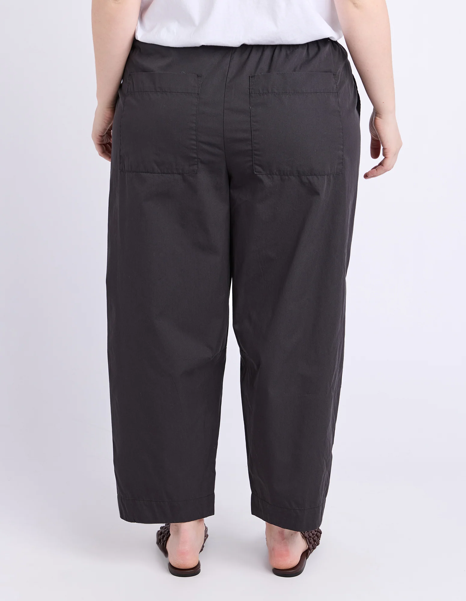 Lund Barrel Leg Pant Black - Image 4