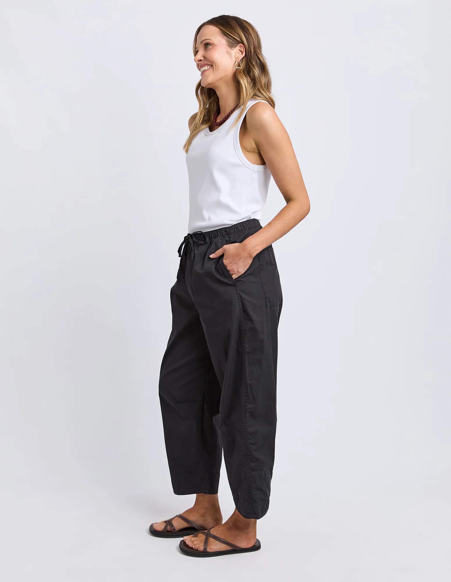 Lund Barrel Leg Pant Black - Image 8