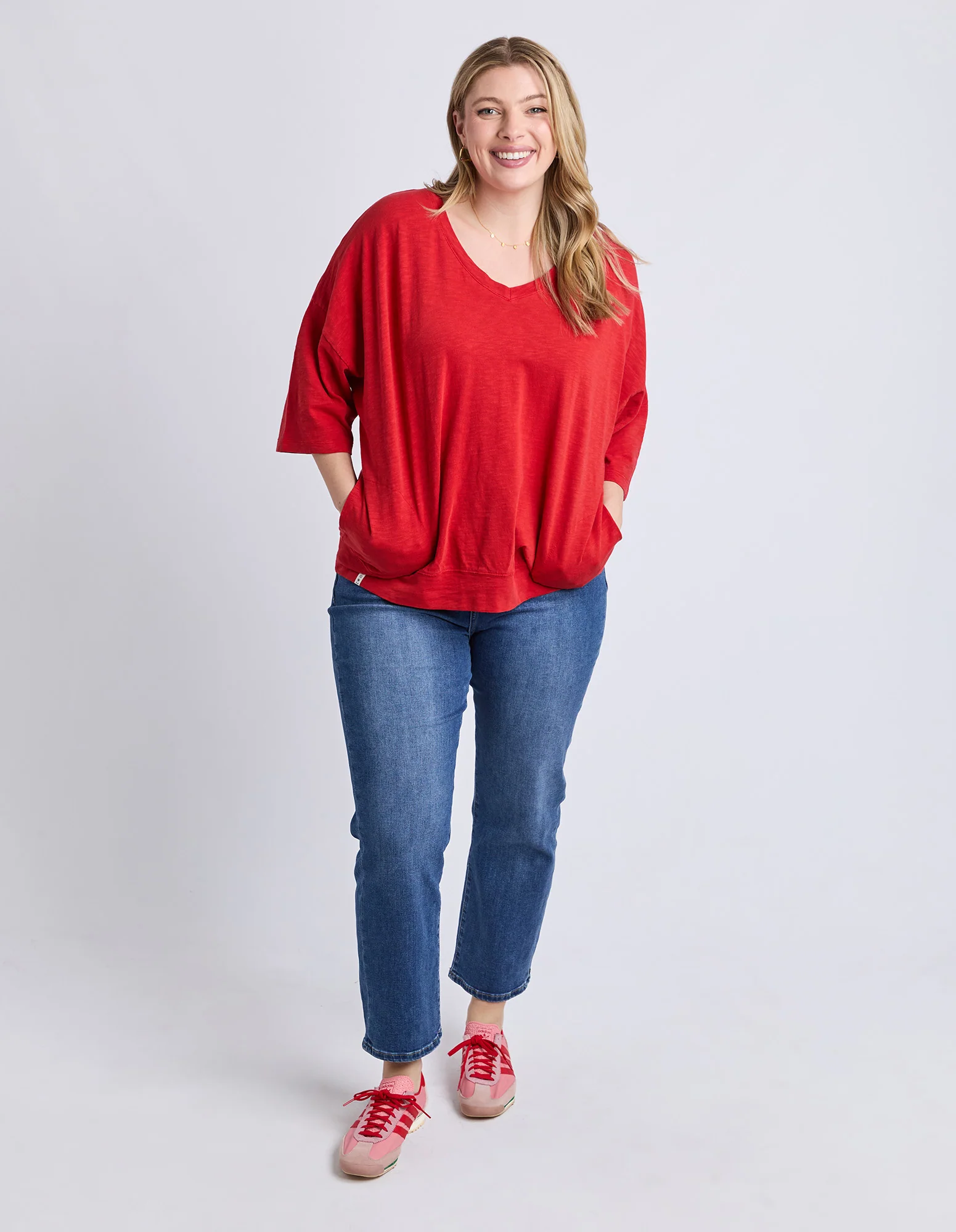 Mazie Vee Neck Cranberry - Image 4